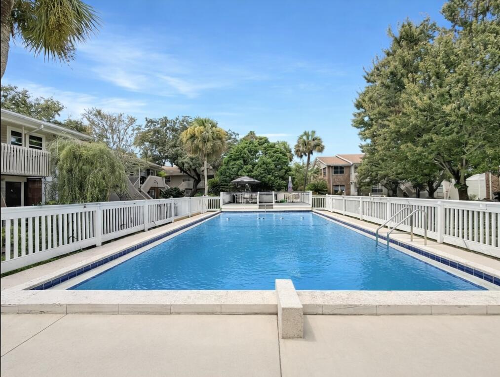 SAILWIND CONDOS - Residential