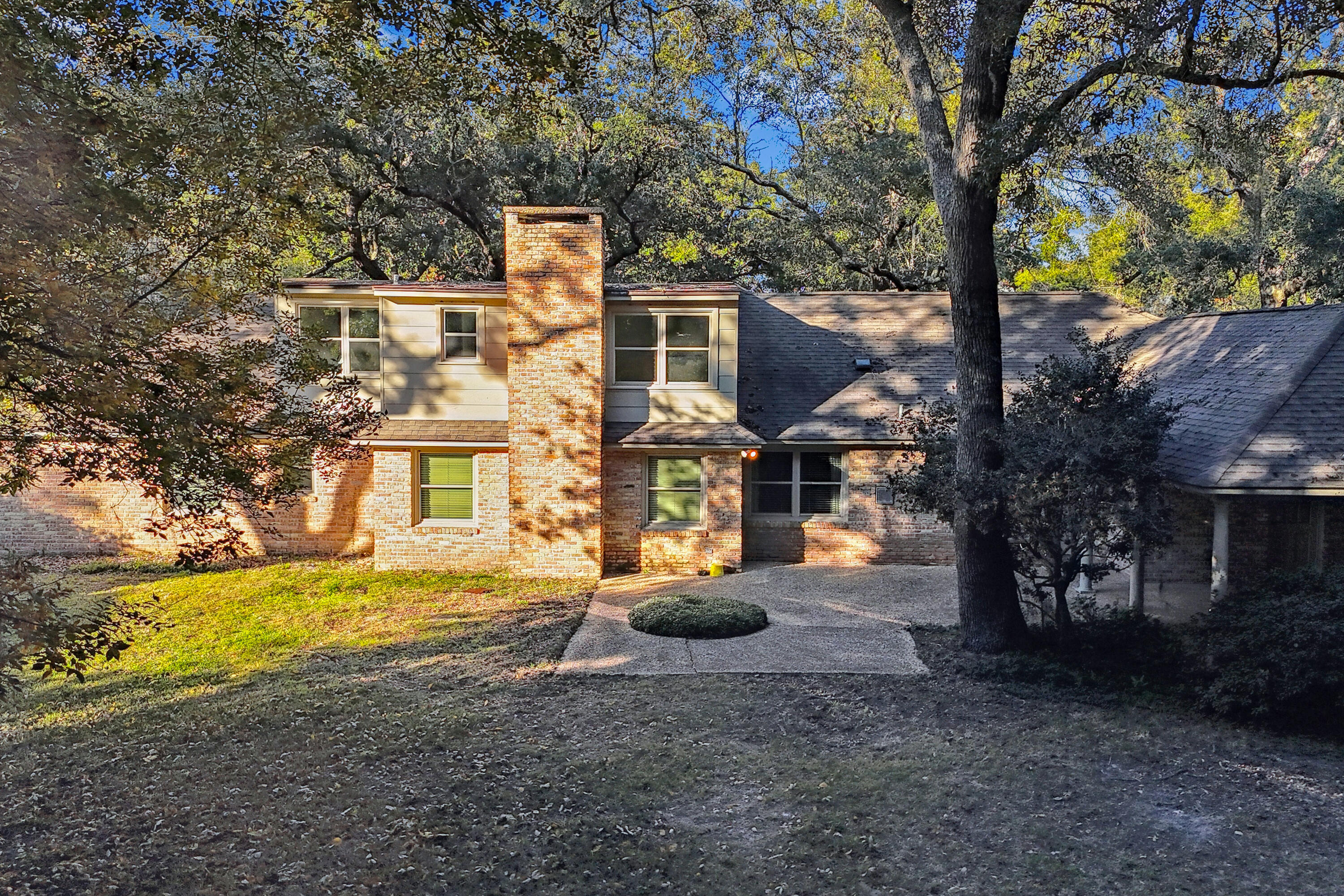 BAY CLIFFS - Residential