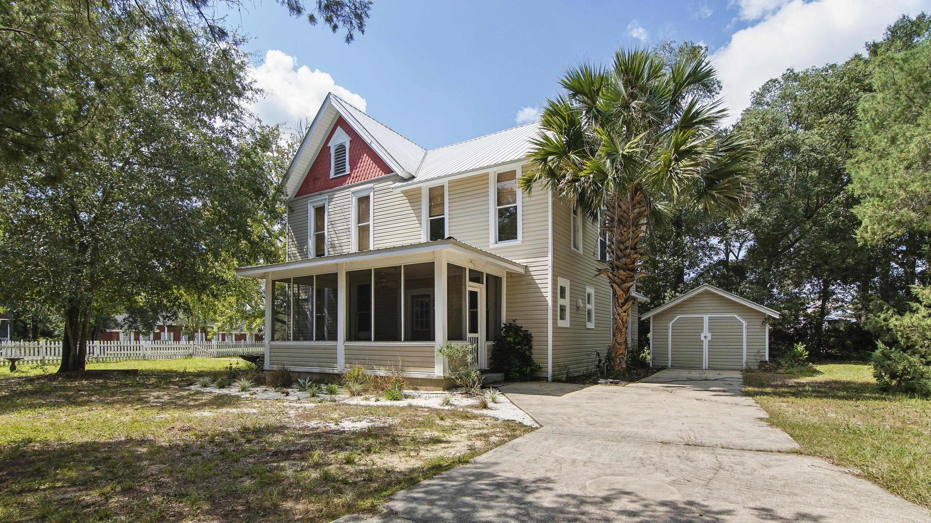 TOWN OF DEFUNIAK SPRINGS - Residential