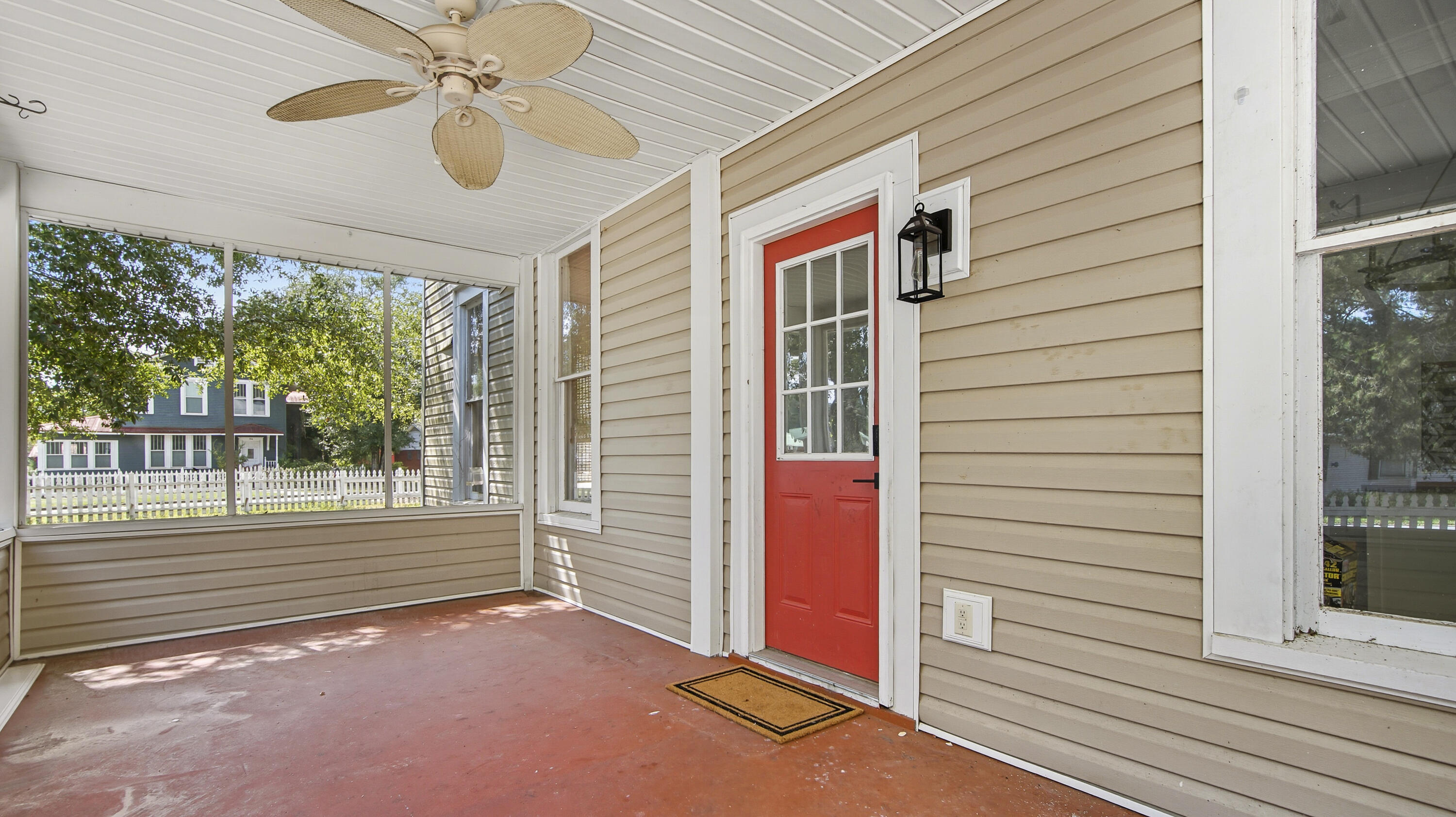 TOWN OF DEFUNIAK SPRINGS - Residential
