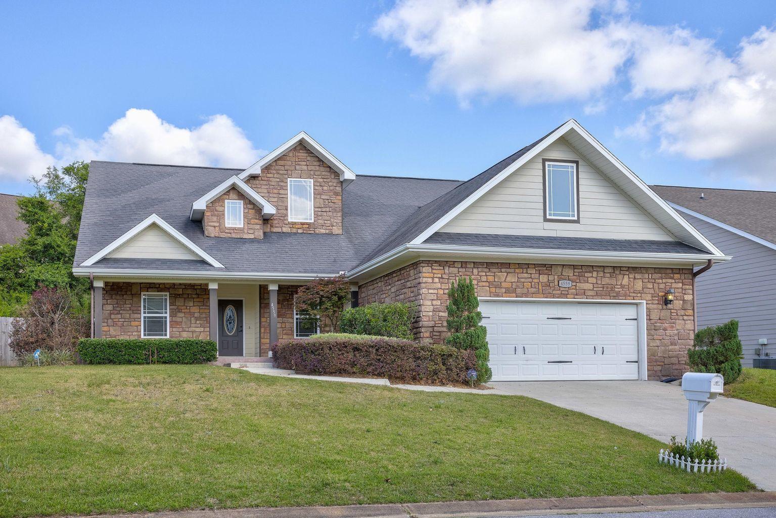 DUGGAN POND ESTATES - Residential