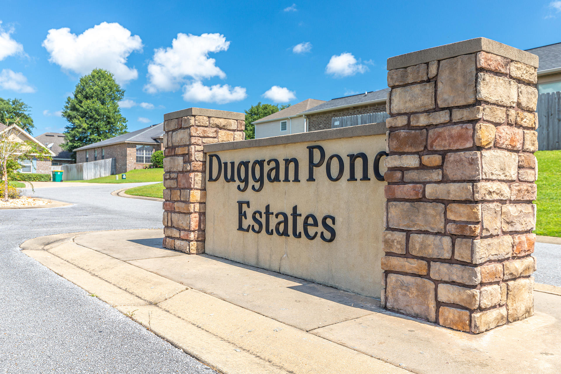 DUGGAN POND ESTATES - Residential
