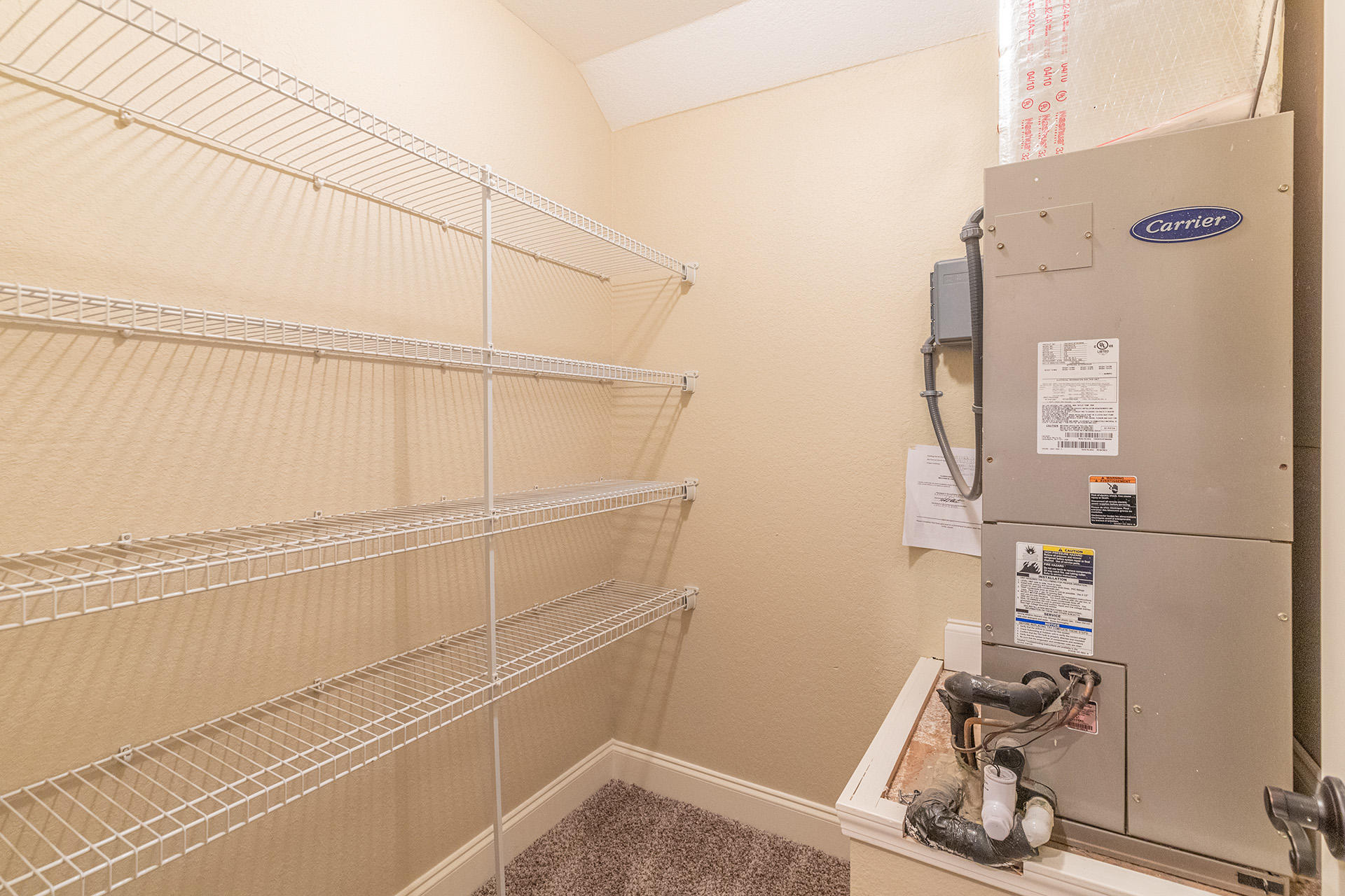 DUGGAN POND ESTATES - Residential