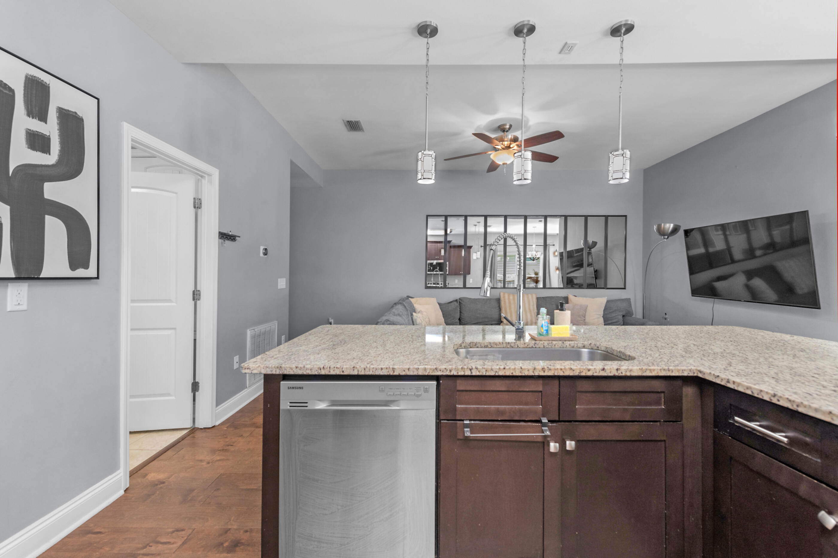 CRESCENT SHORES - Residential