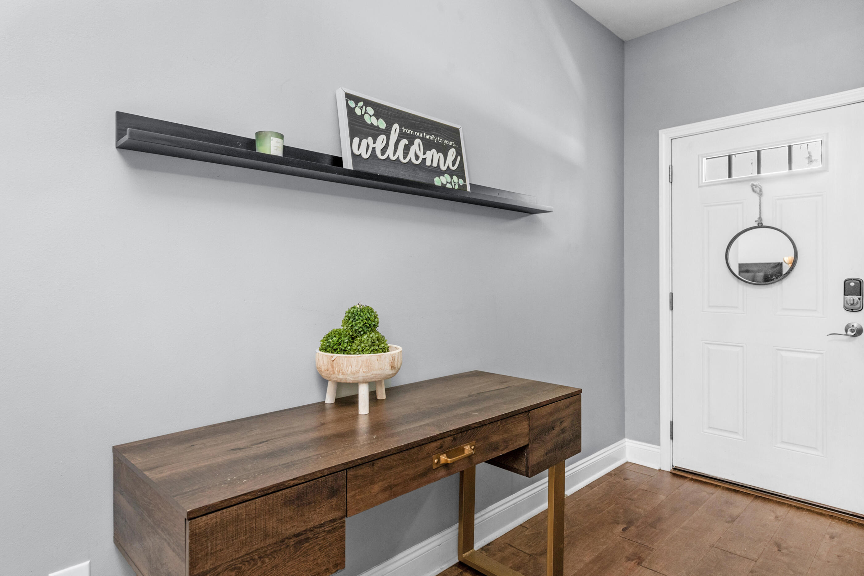 CRESCENT SHORES - Residential