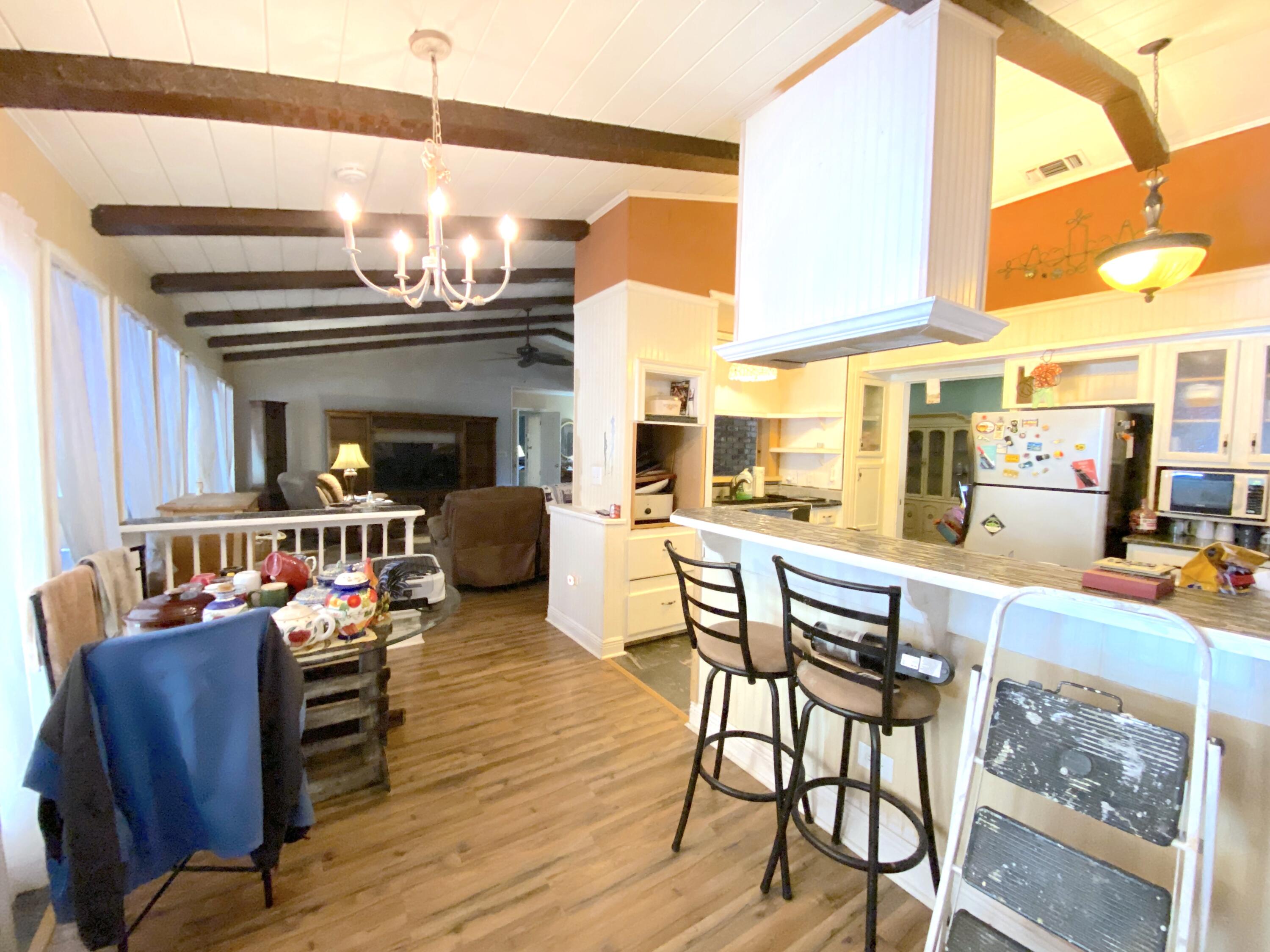 ROCKY BAYOU COUNTRY CLUB ESTATES 1 - Residential