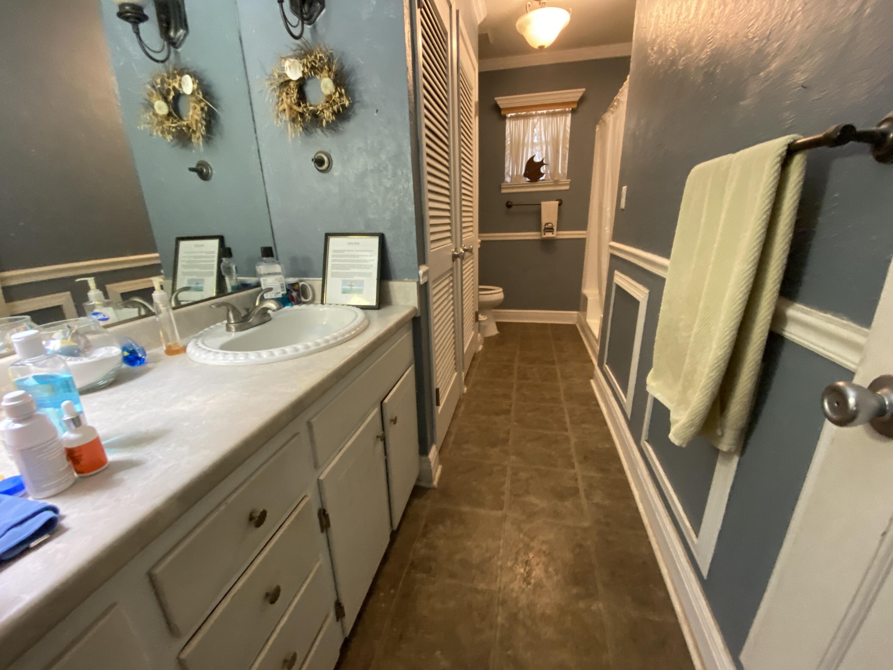 ROCKY BAYOU COUNTRY CLUB ESTATES 1 - Residential