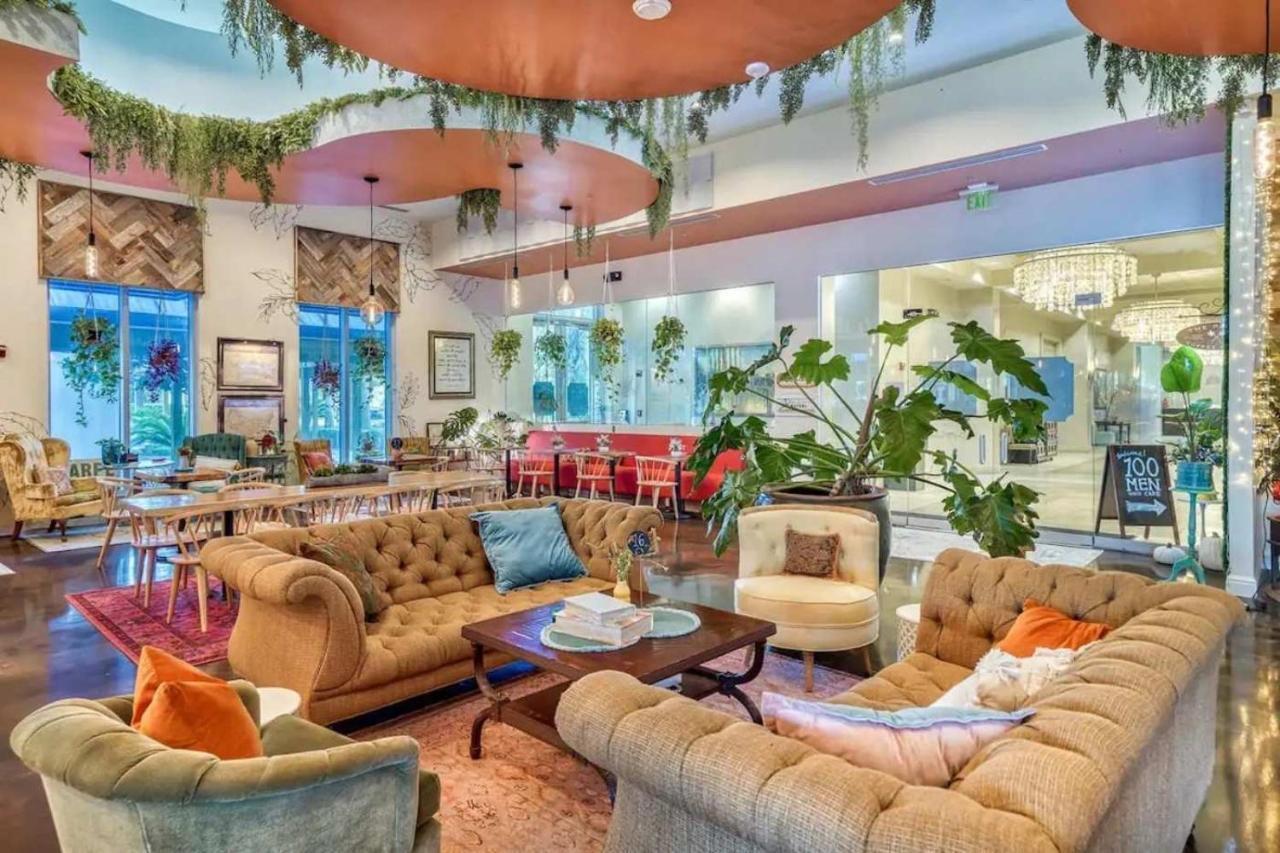 THE PALMS OF DESTIN - Residential
