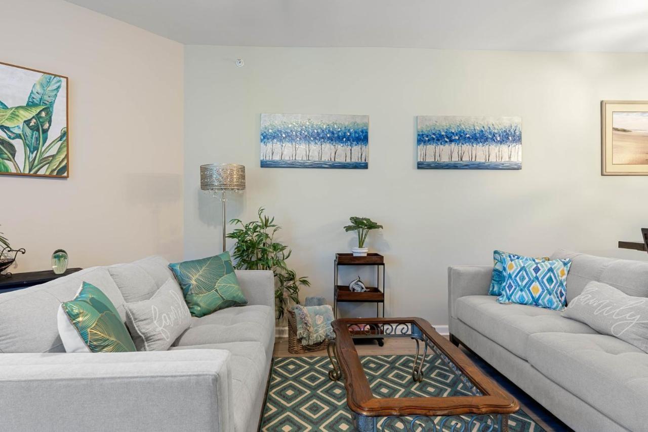 THE PALMS OF DESTIN - Residential