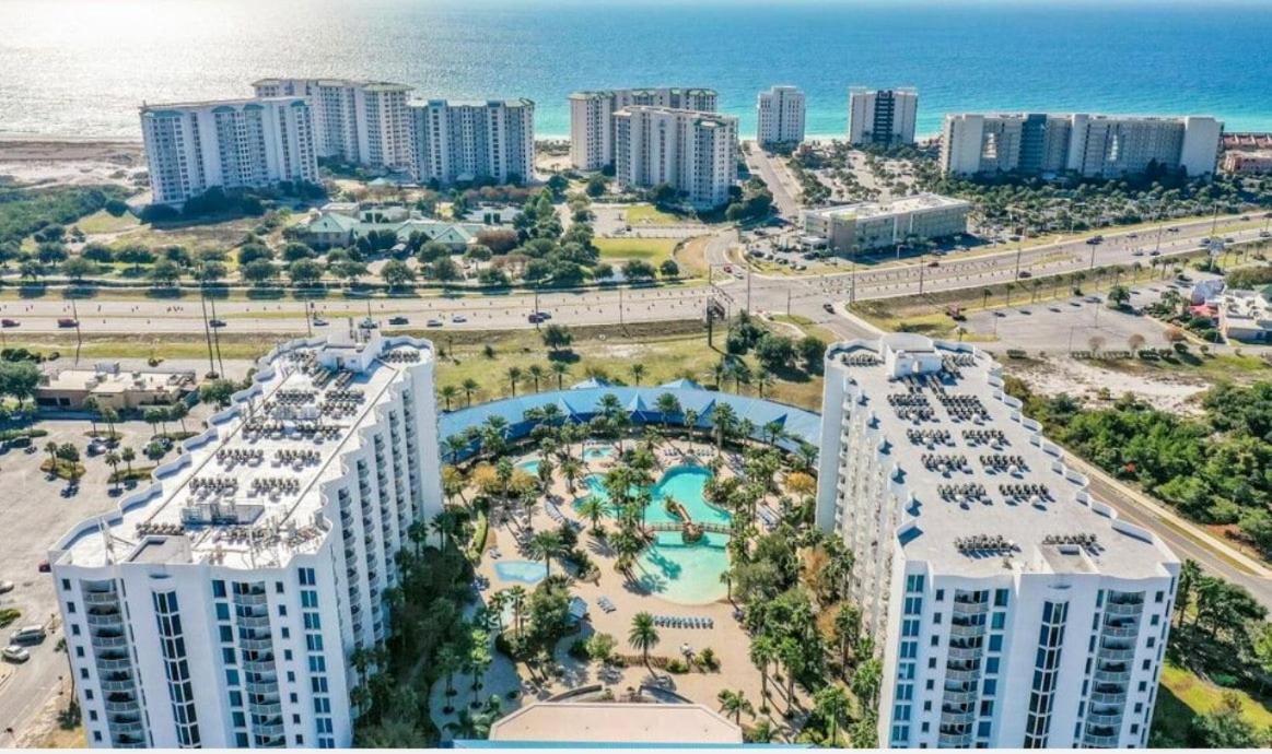 THE PALMS OF DESTIN - Residential
