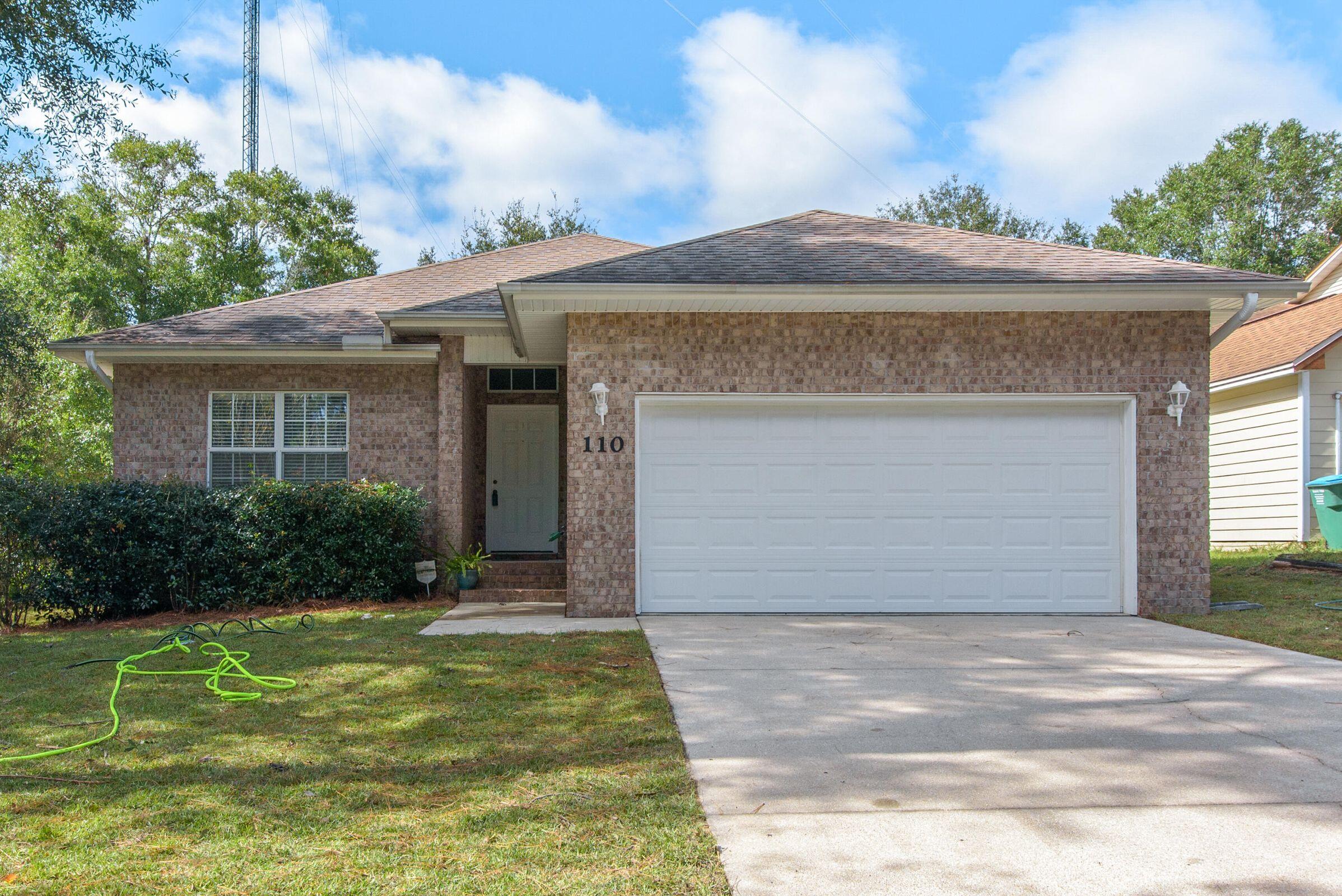 Coming soon! Centrally located 3/2 with granite countertops and crown molding. New HVAC June 2025