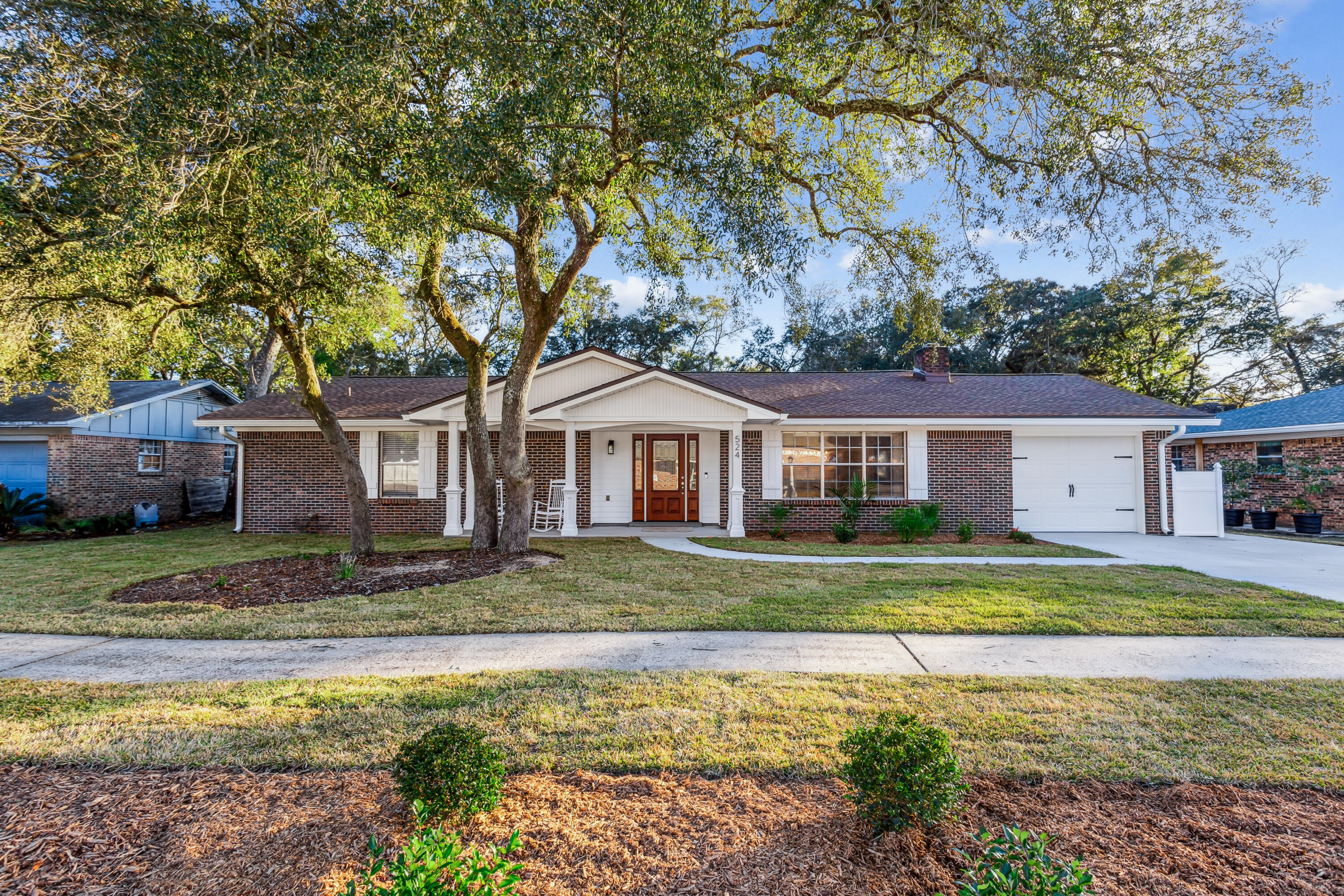 BERKSHIRE WOODS - Residential