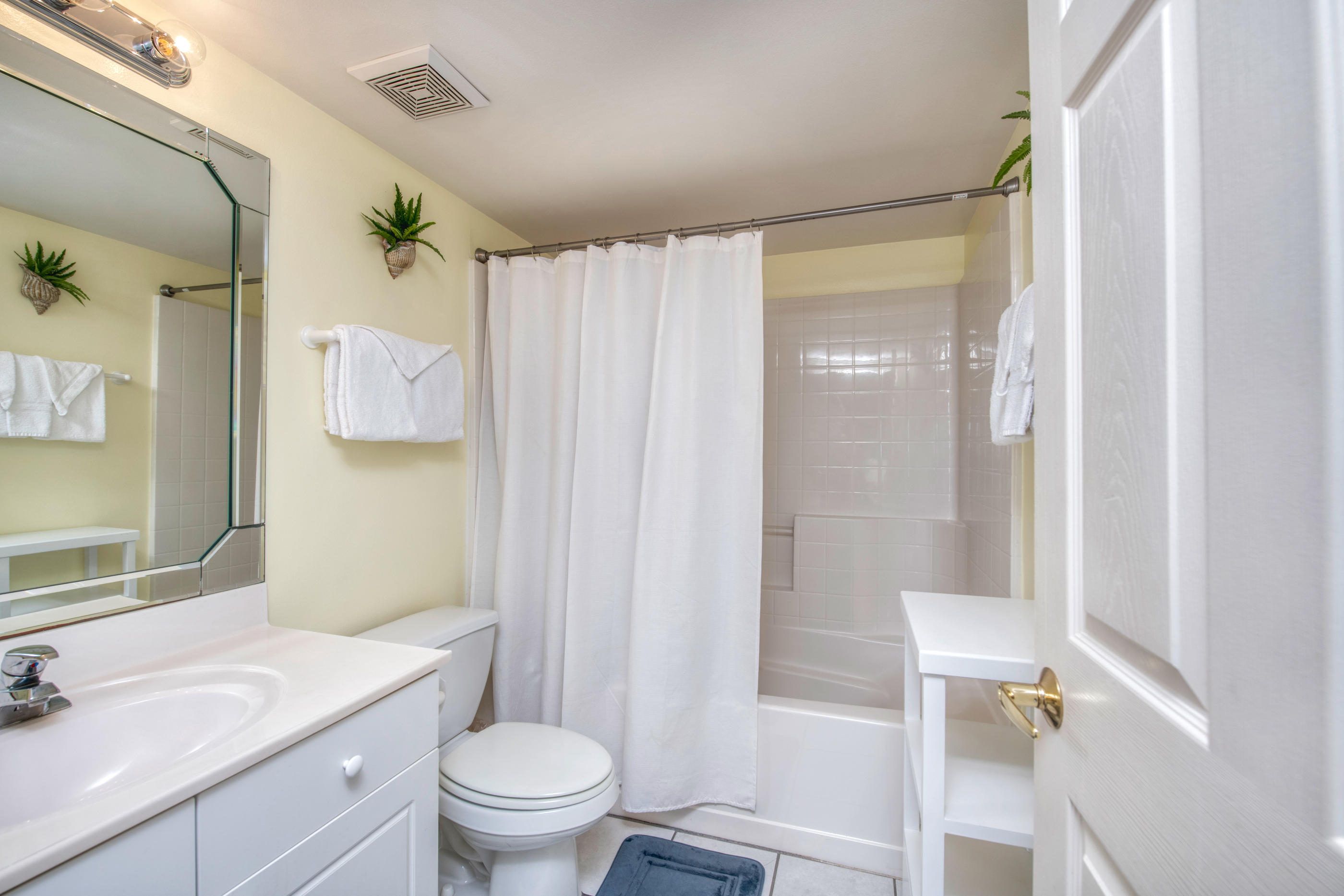 SEACREST CONDOMINIUMS - Residential