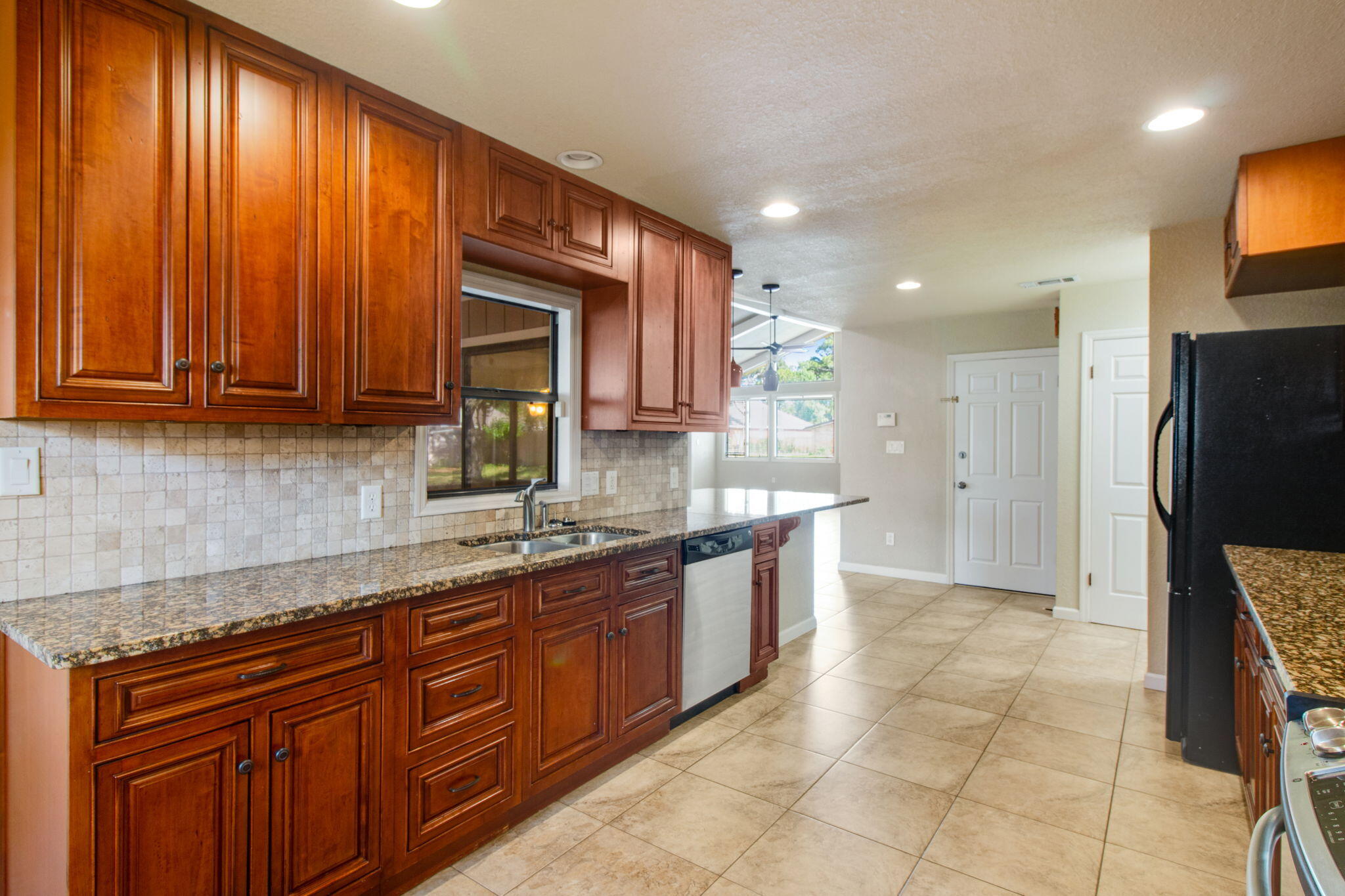 INDIAN BAYOU - Residential Lease