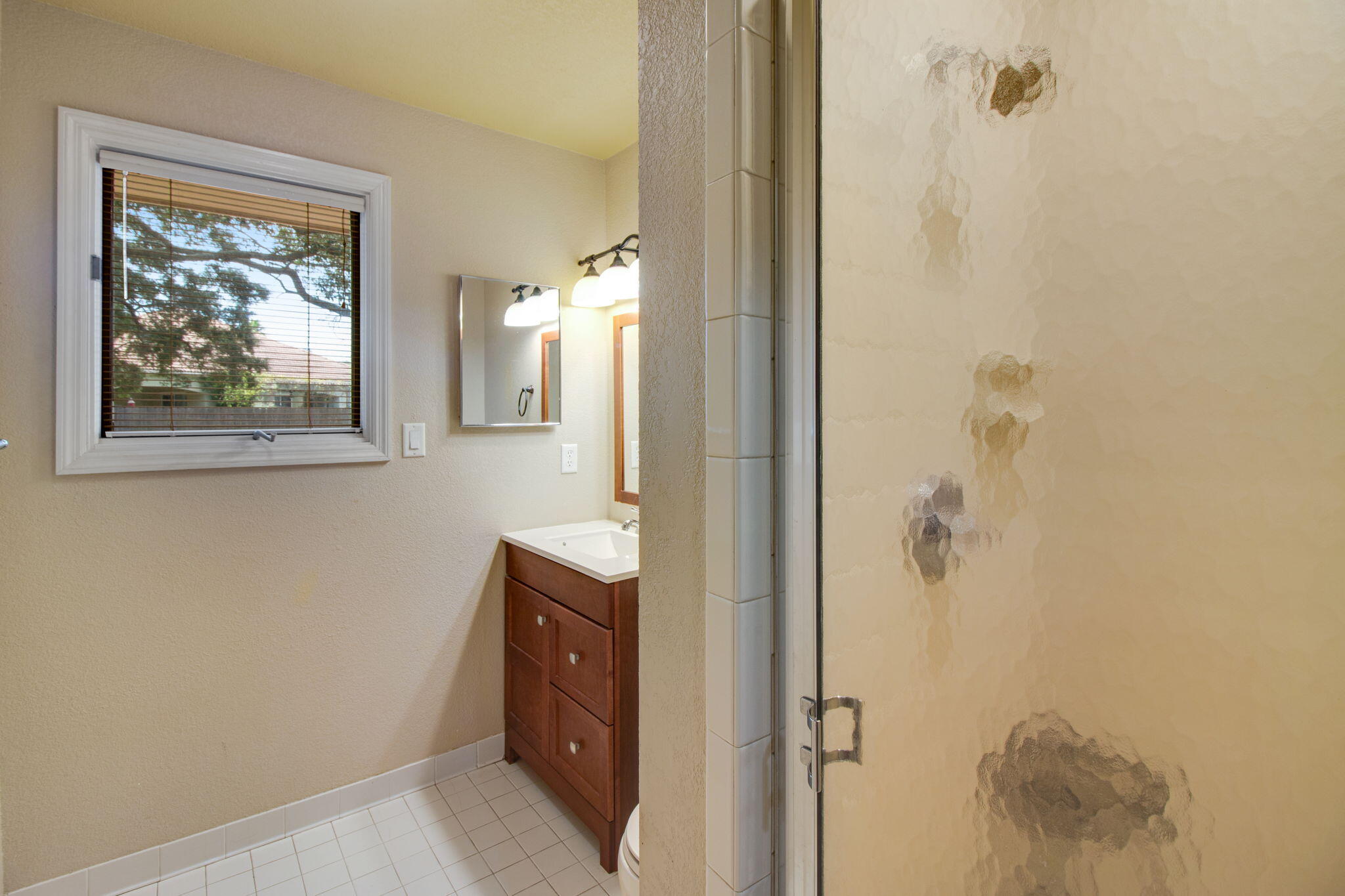 INDIAN BAYOU - Residential Lease