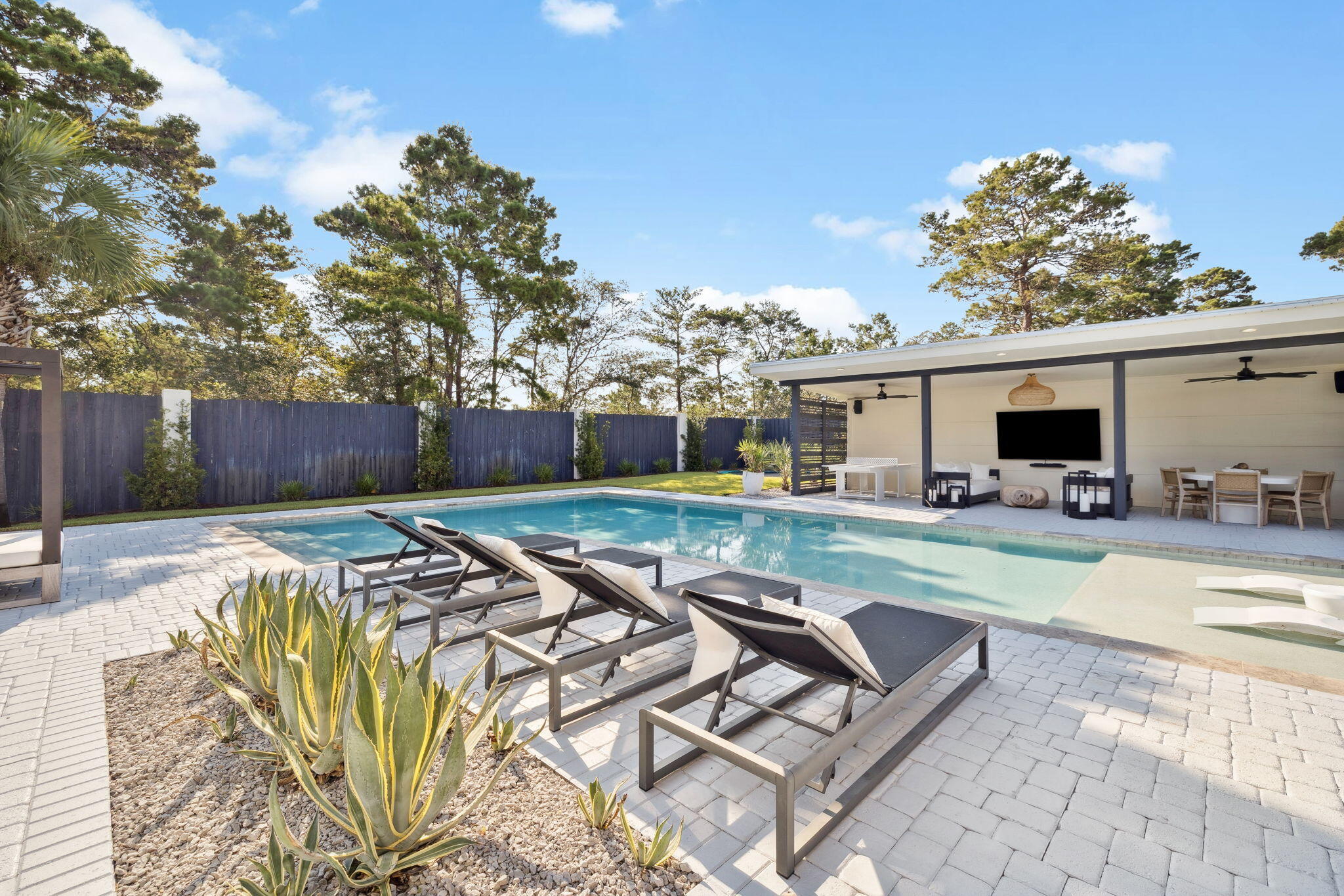 PINES OF BLUE MOUNTAIN - Residential