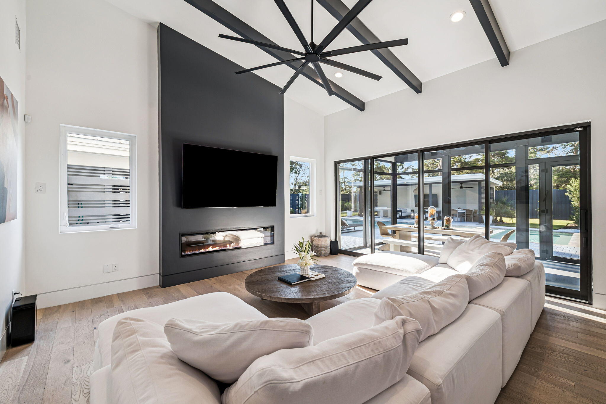 PINES OF BLUE MOUNTAIN - Residential