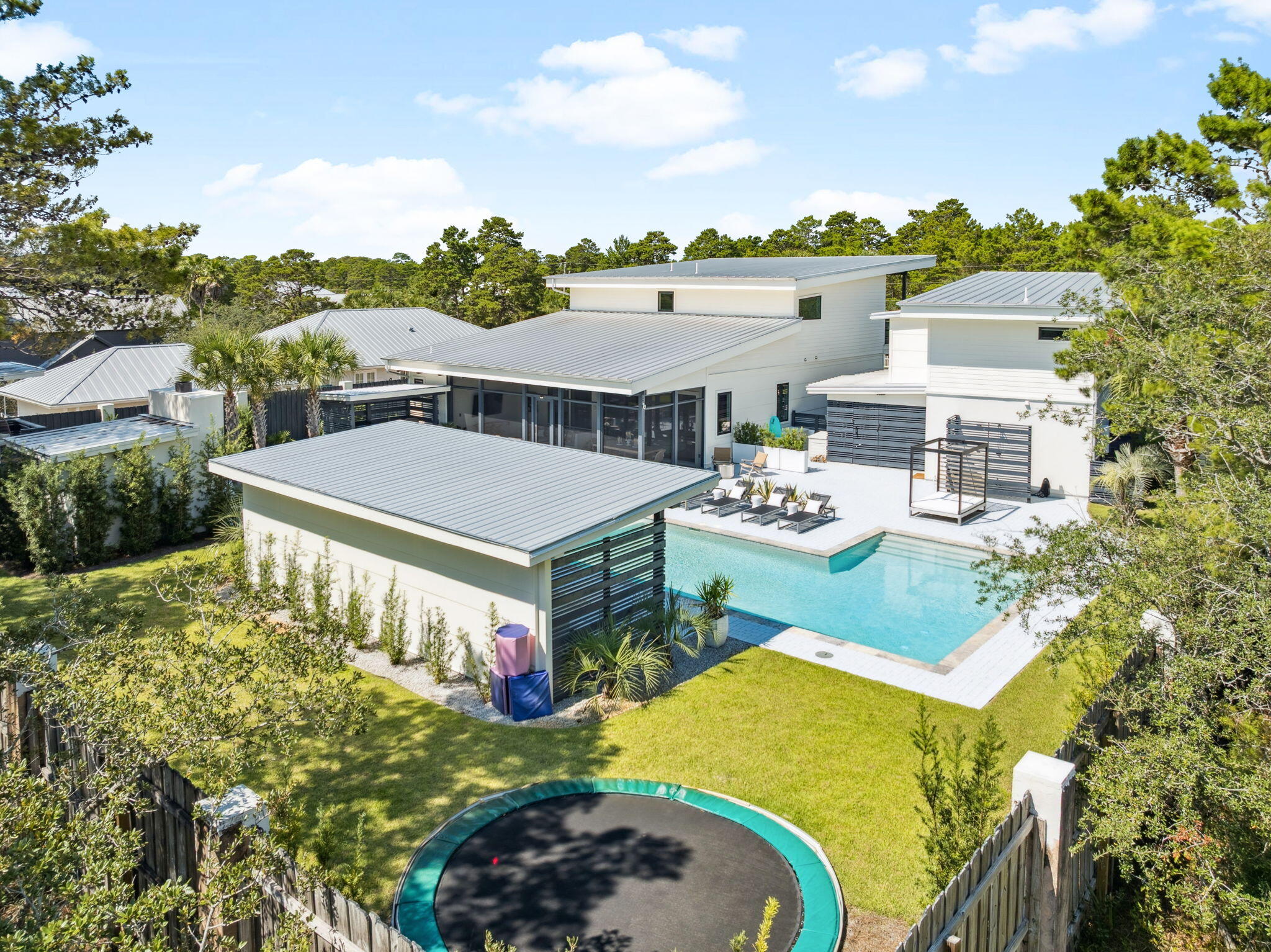 PINES OF BLUE MOUNTAIN - Residential