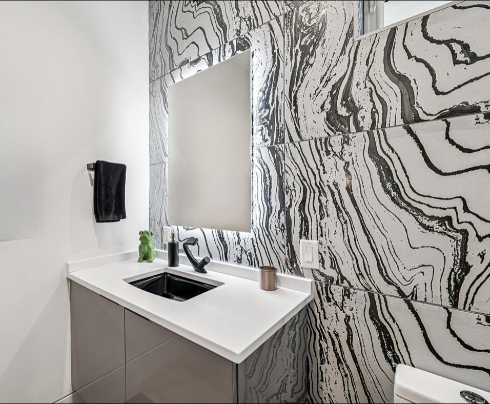 PINES OF BLUE MOUNTAIN - Residential