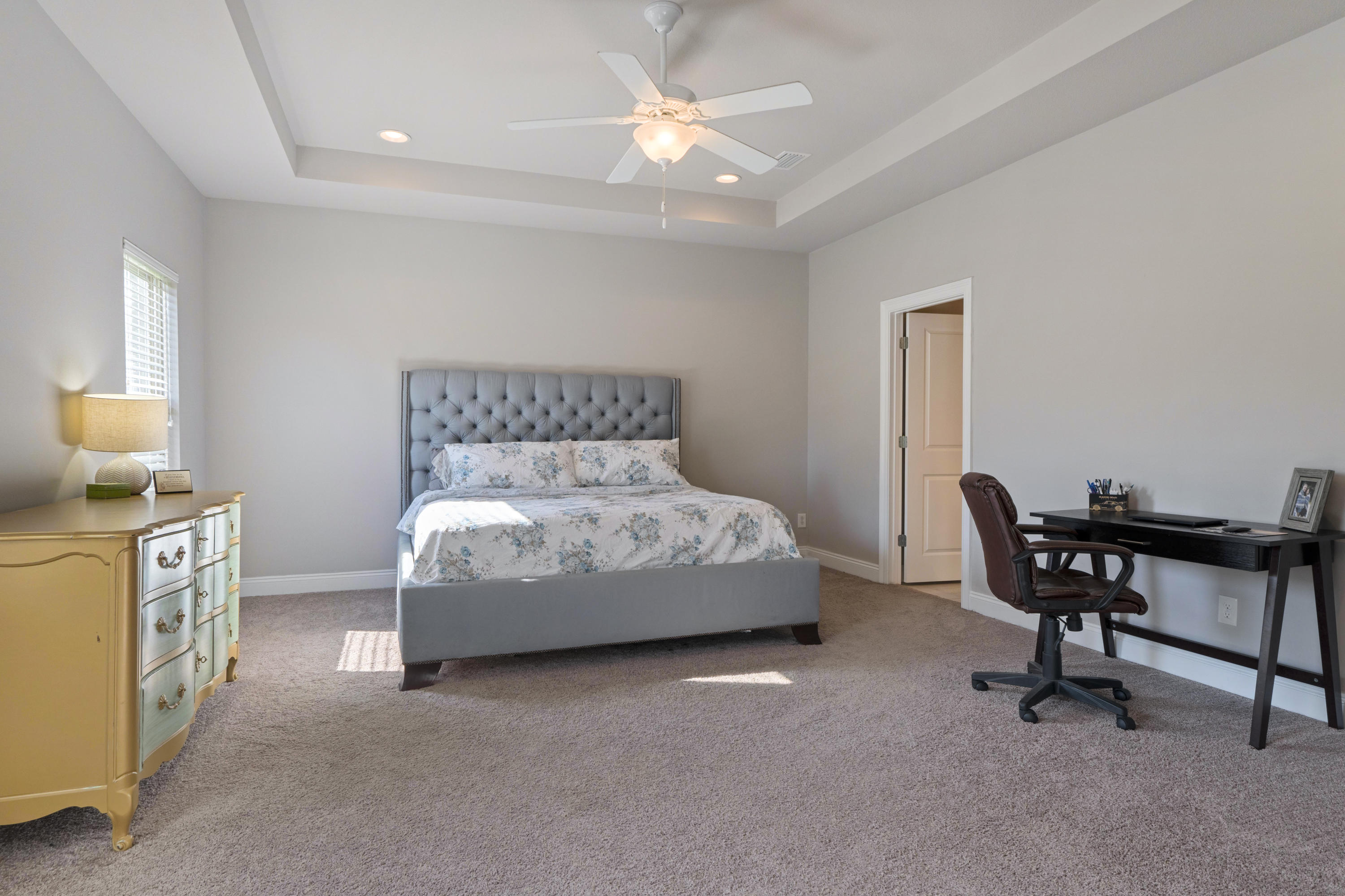 HICKORY SHORES - Residential