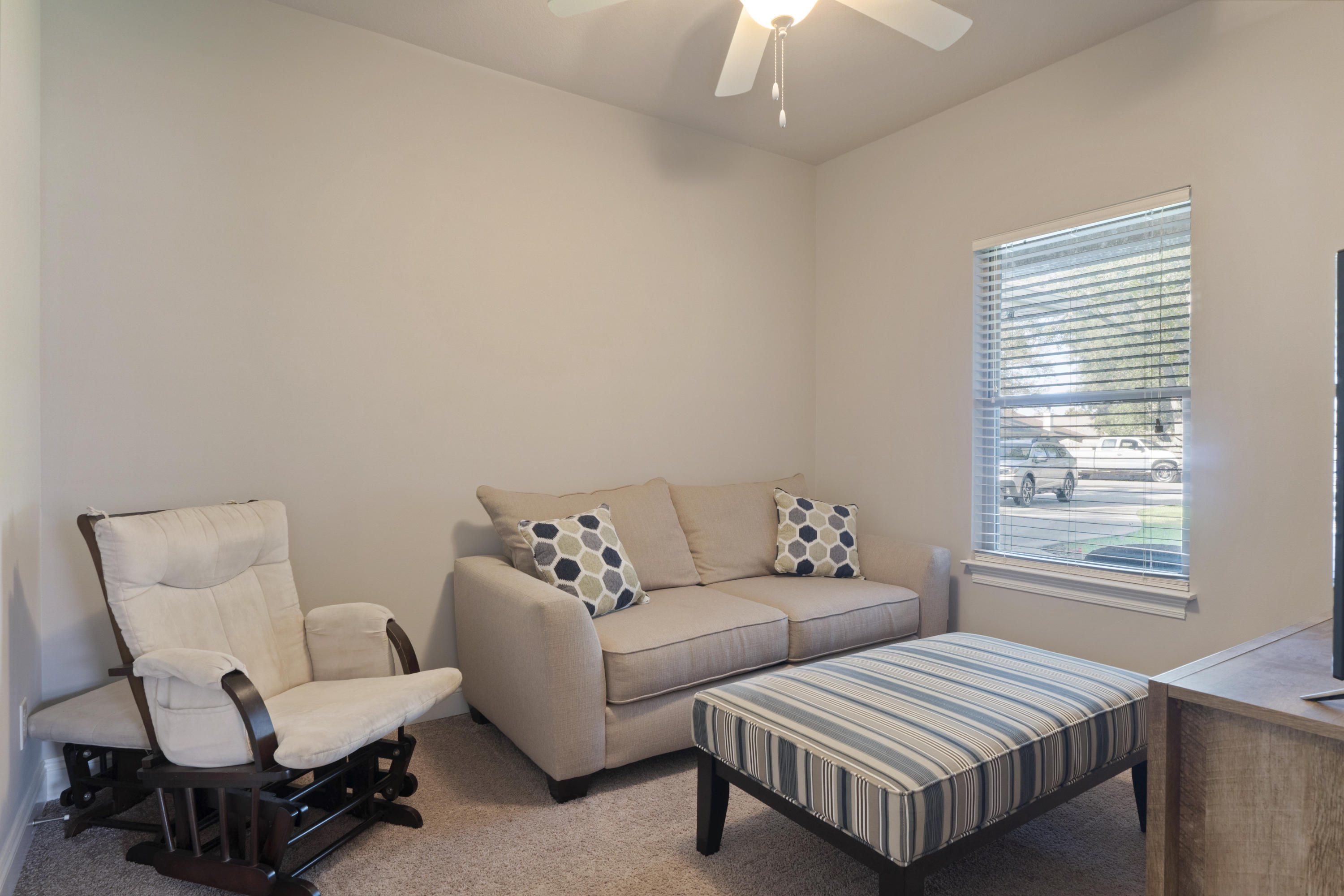 HICKORY SHORES - Residential