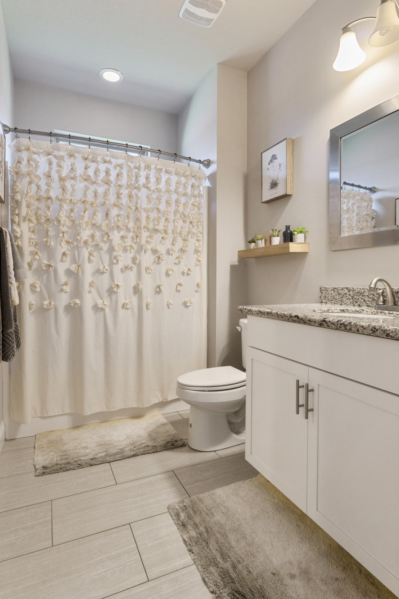 HICKORY SHORES - Residential