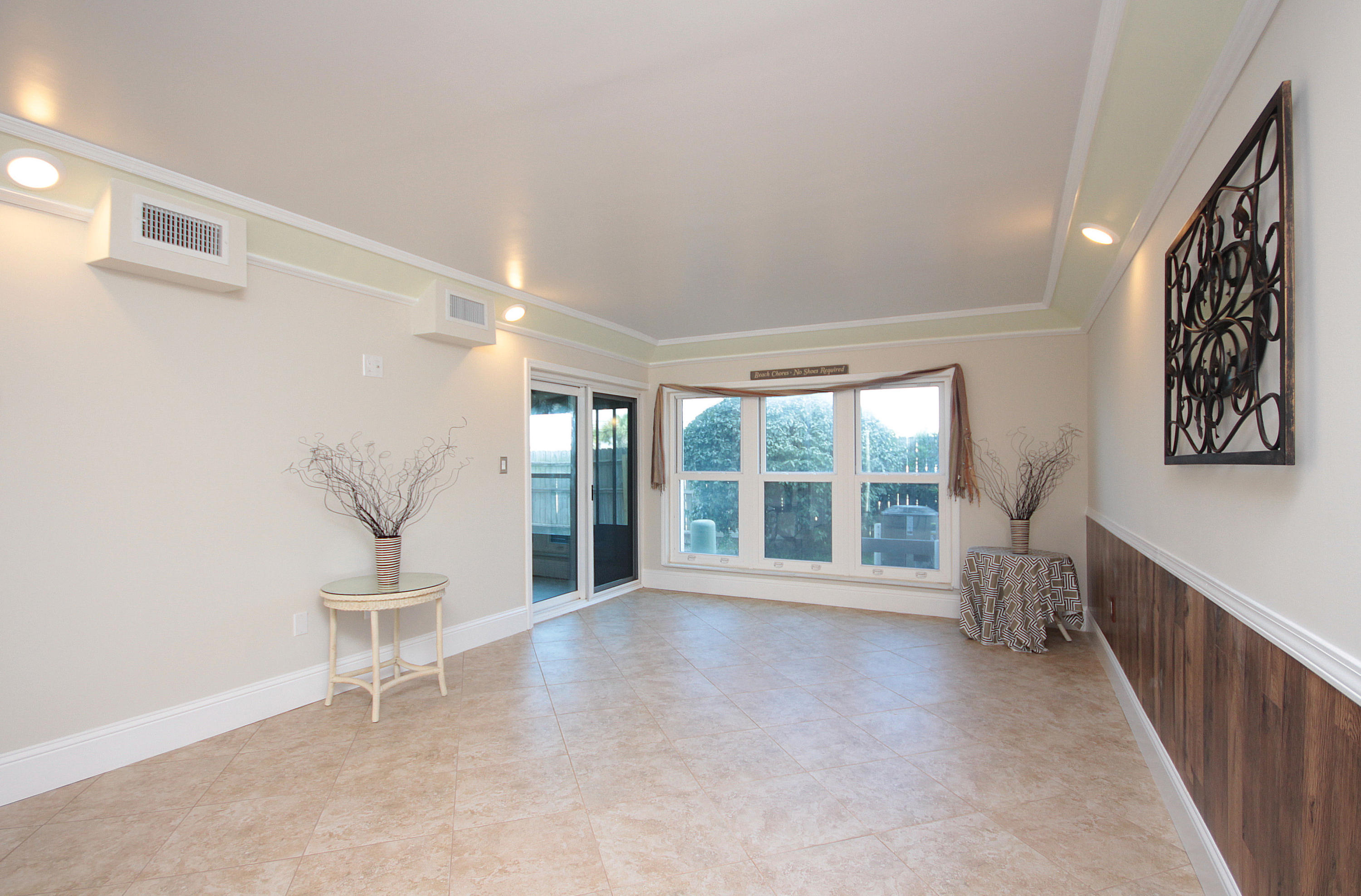 EMERALD ISLE - Residential