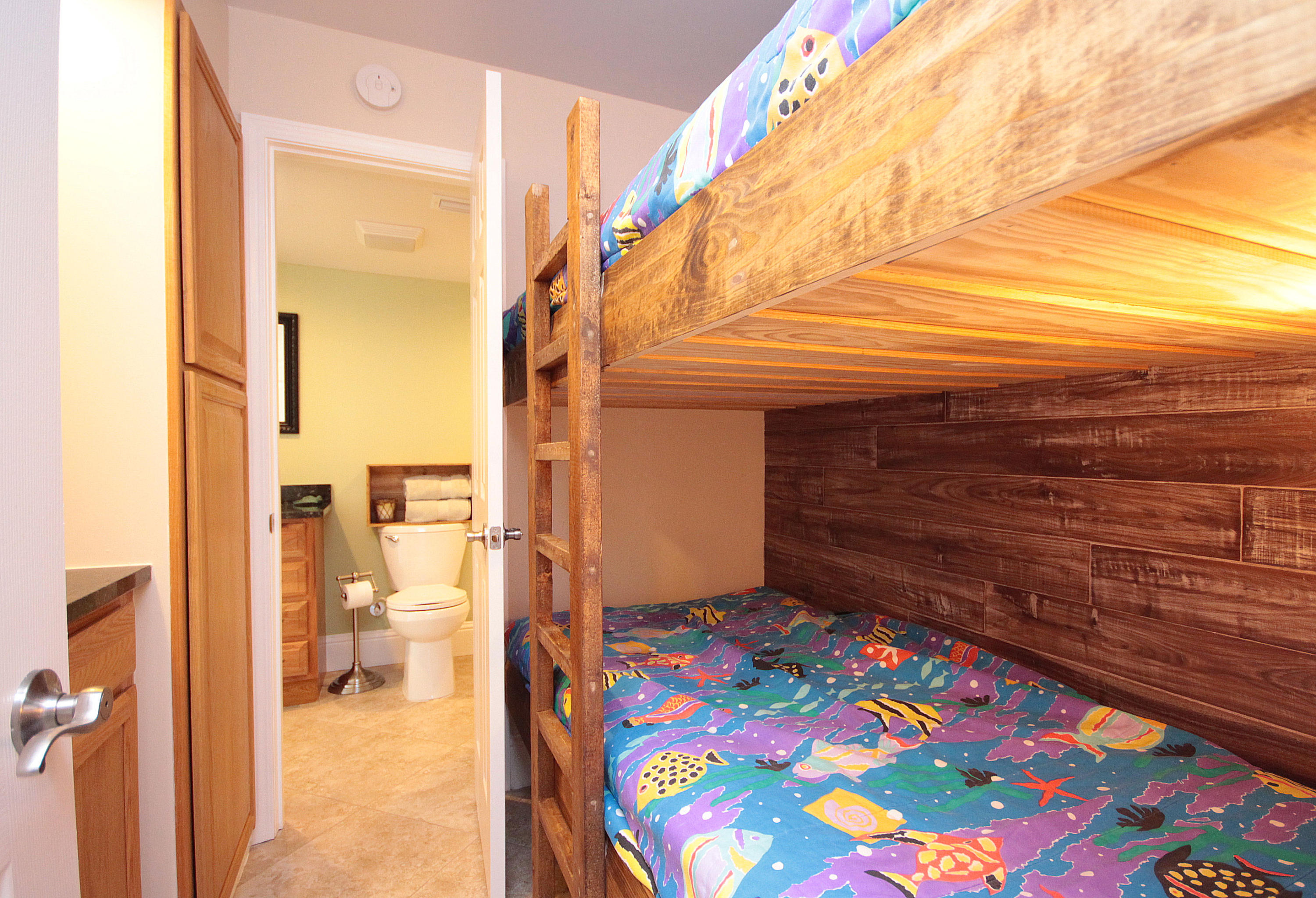 EMERALD ISLE - Residential