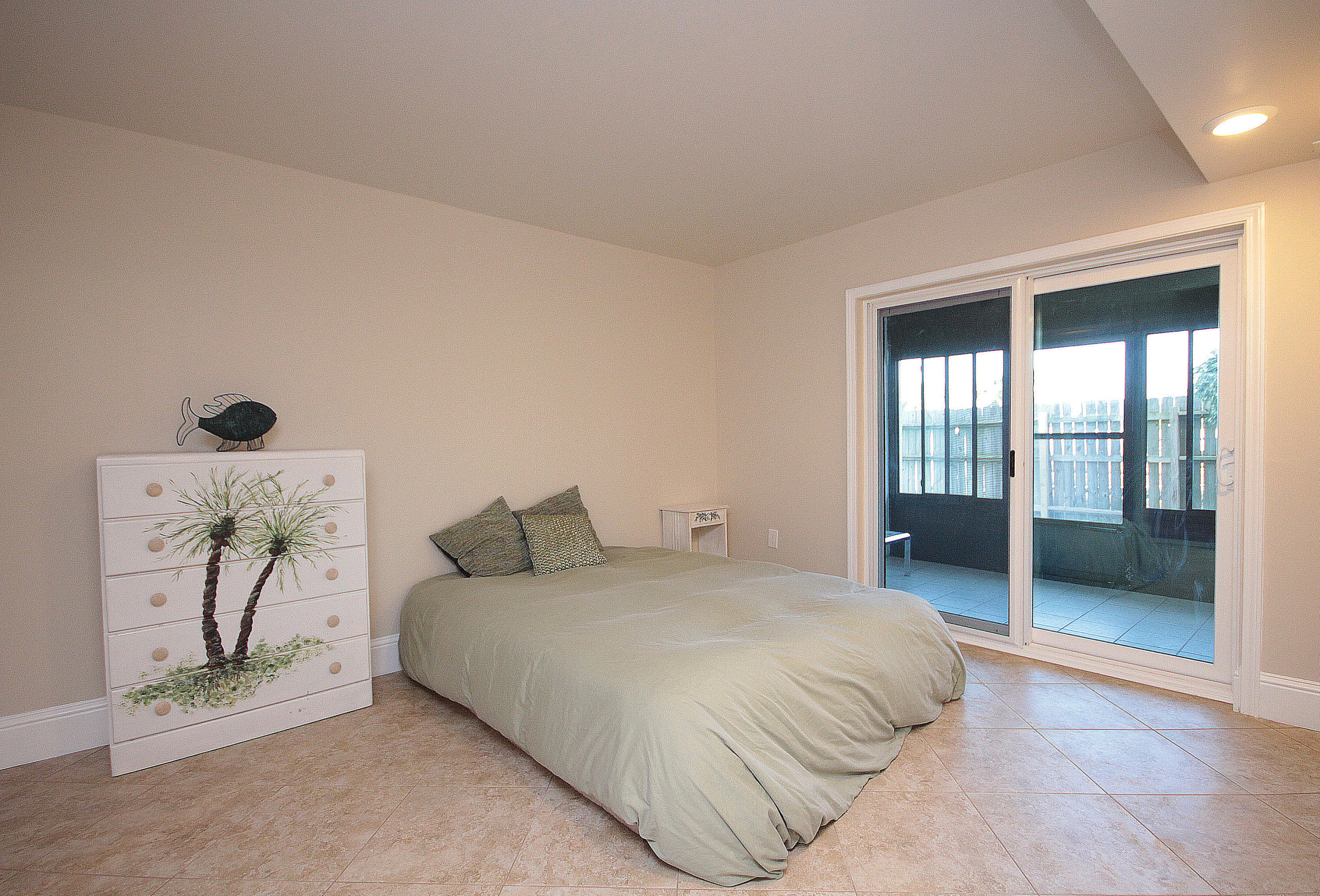 EMERALD ISLE - Residential