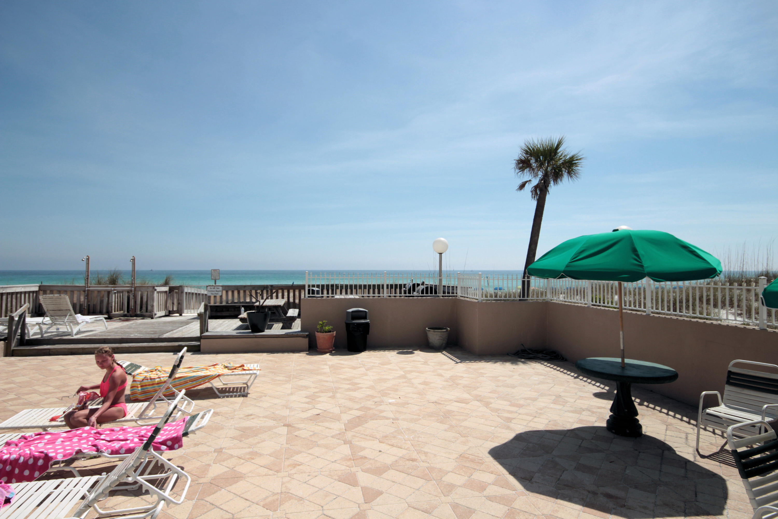 EMERALD ISLE - Residential