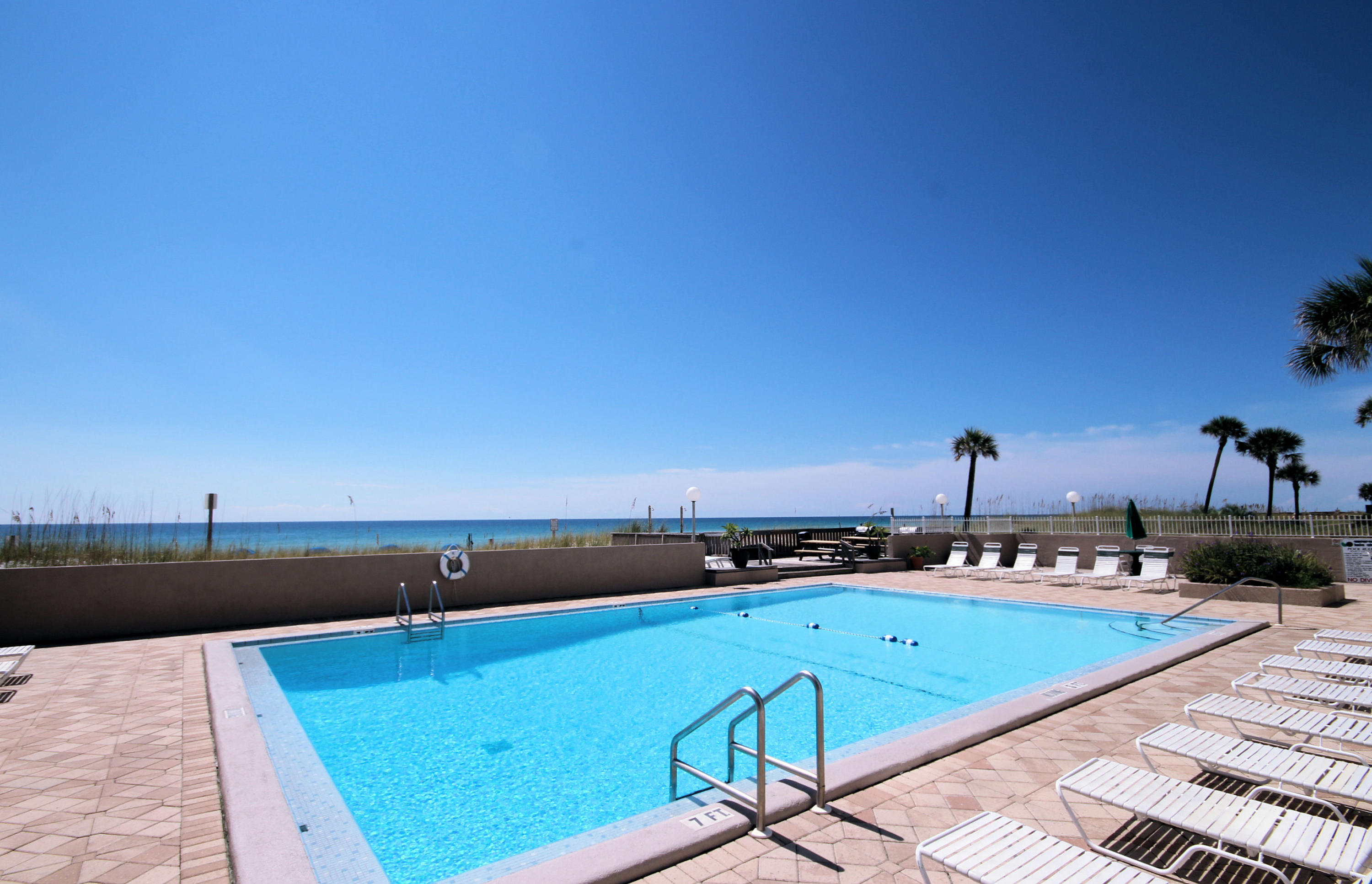 EMERALD ISLE - Residential