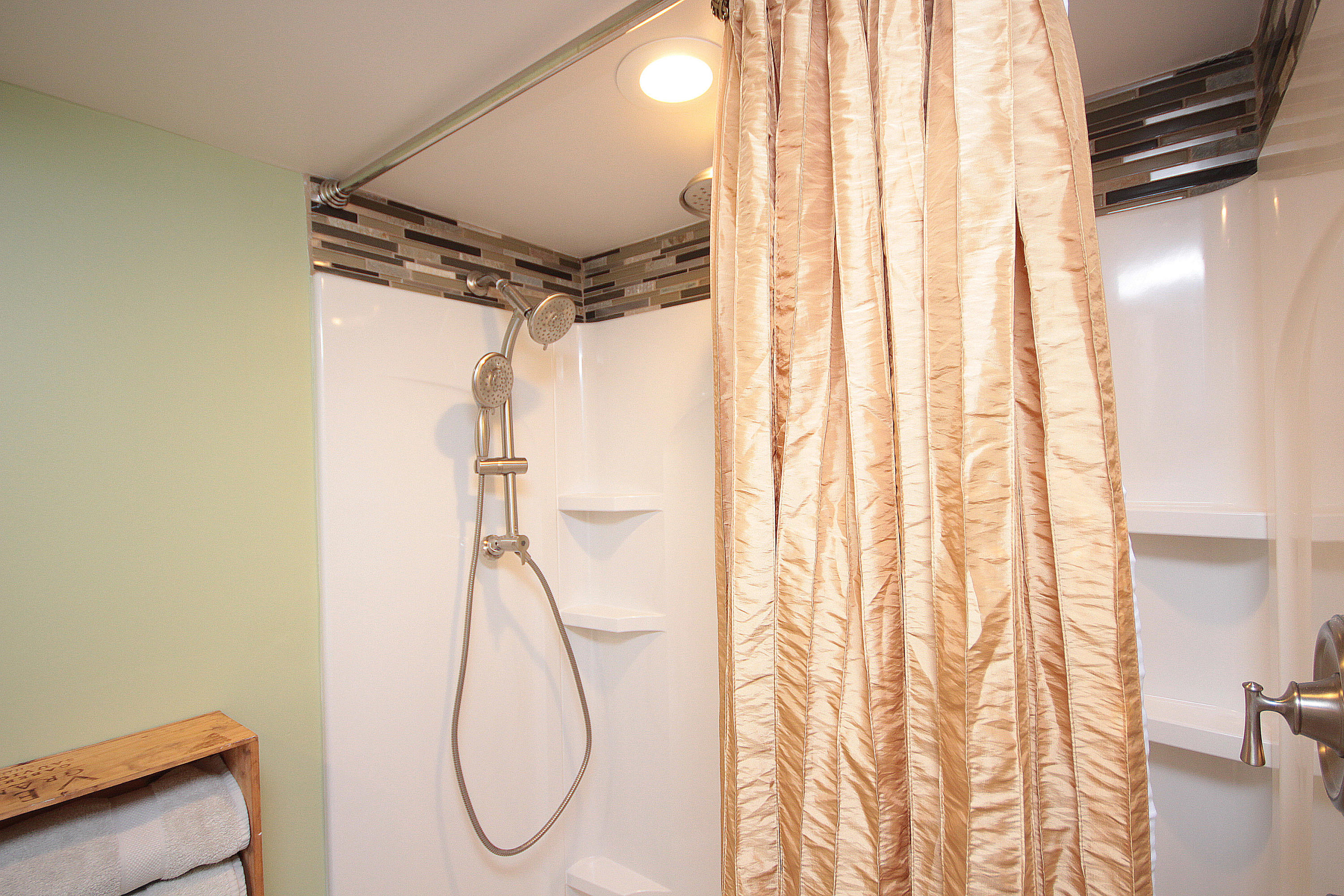 EMERALD ISLE - Residential