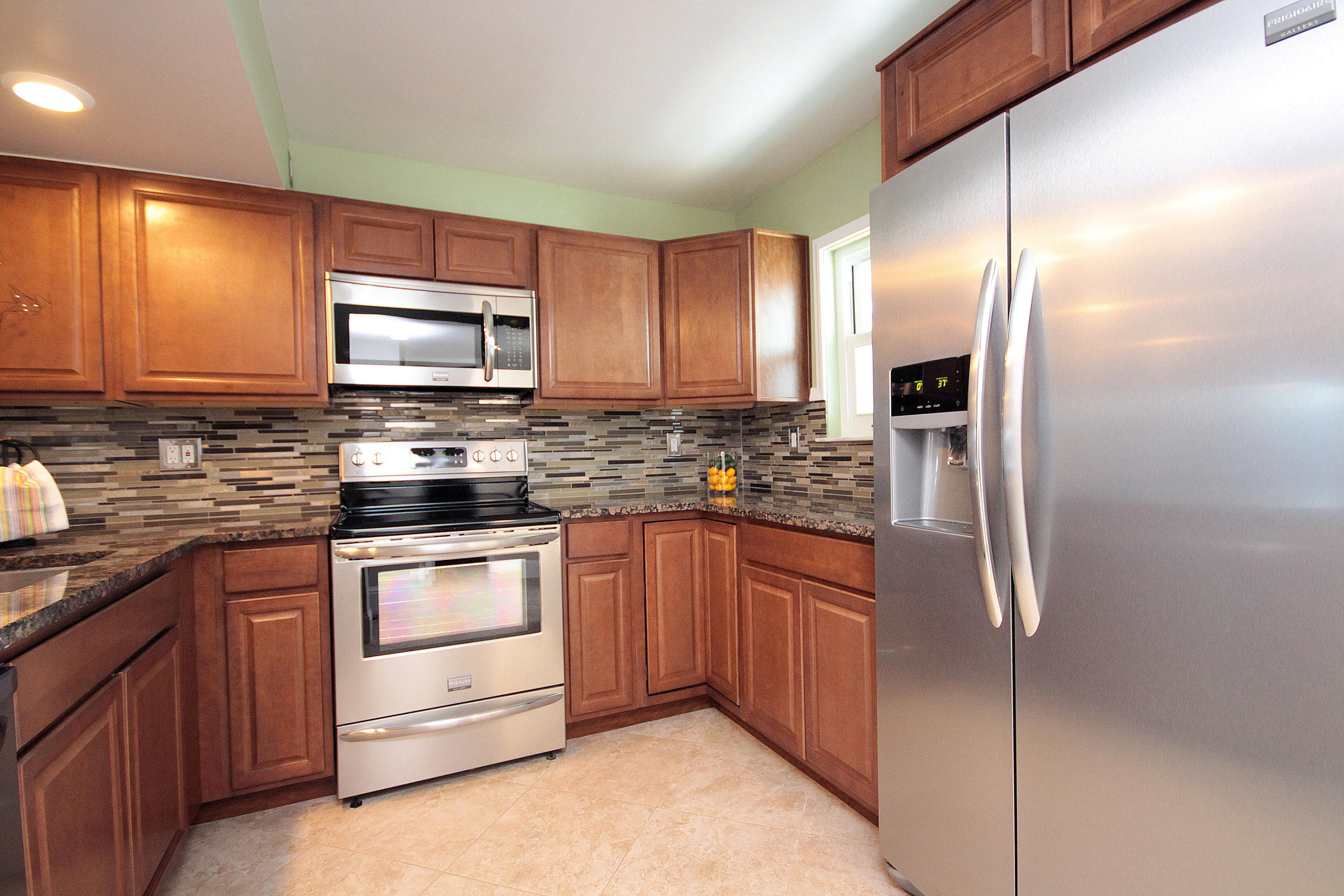 EMERALD ISLE - Residential