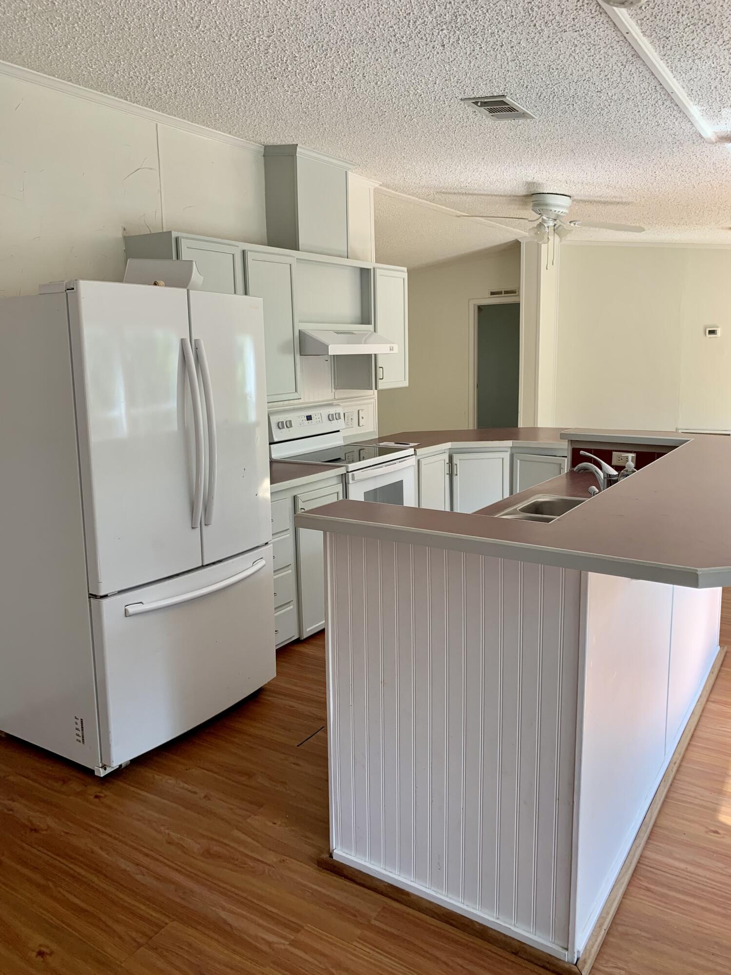 LONG DESC IN GOVT LOT 10 AS REC IN OR 164-139 *BEING LOT 18 PEPPERTREE FARMS UNREC S/D* - Residential