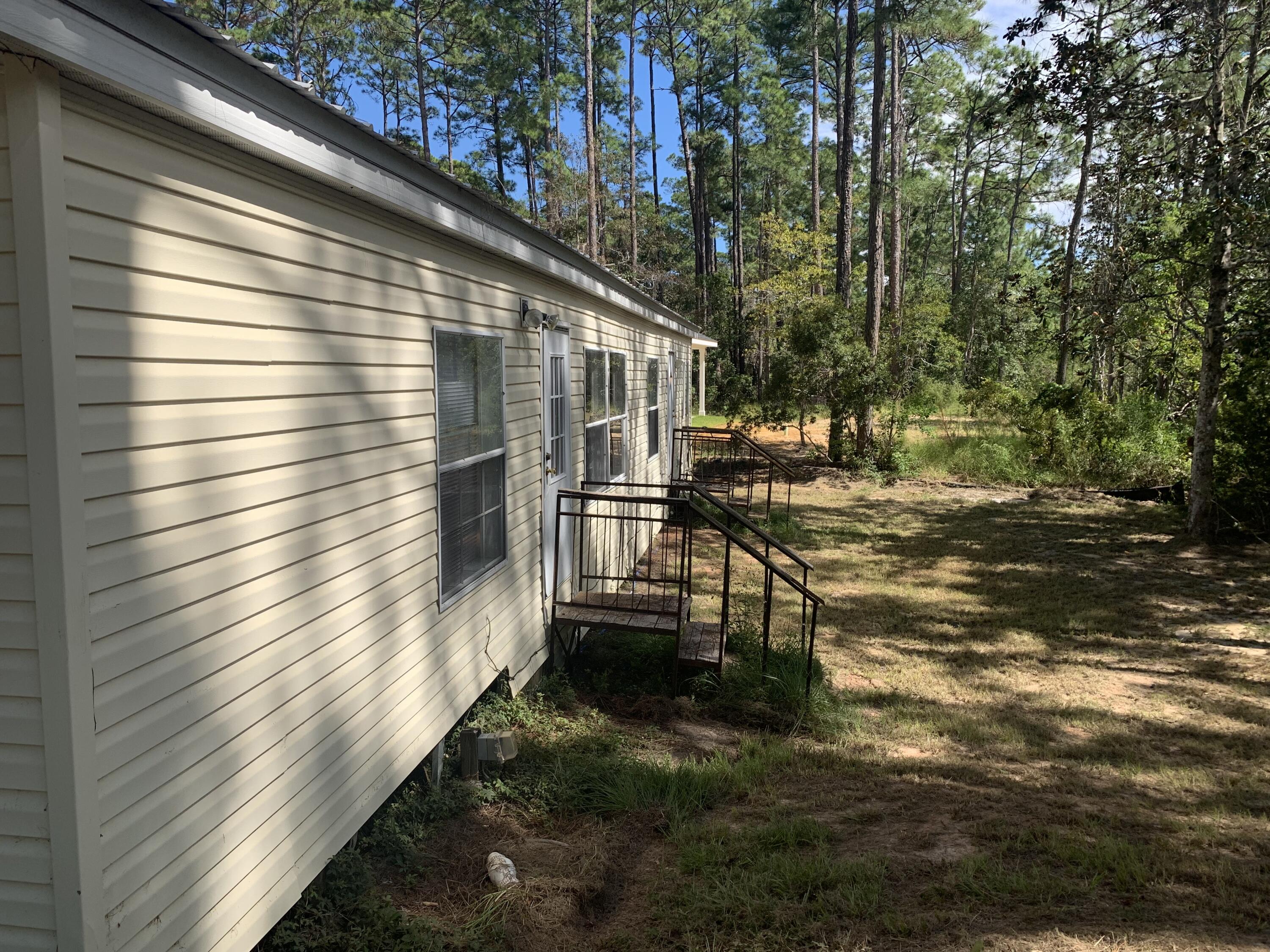 LONG DESC IN GOVT LOT 10 AS REC IN OR 164-139 *BEING LOT 18 PEPPERTREE FARMS UNREC S/D* - Residential