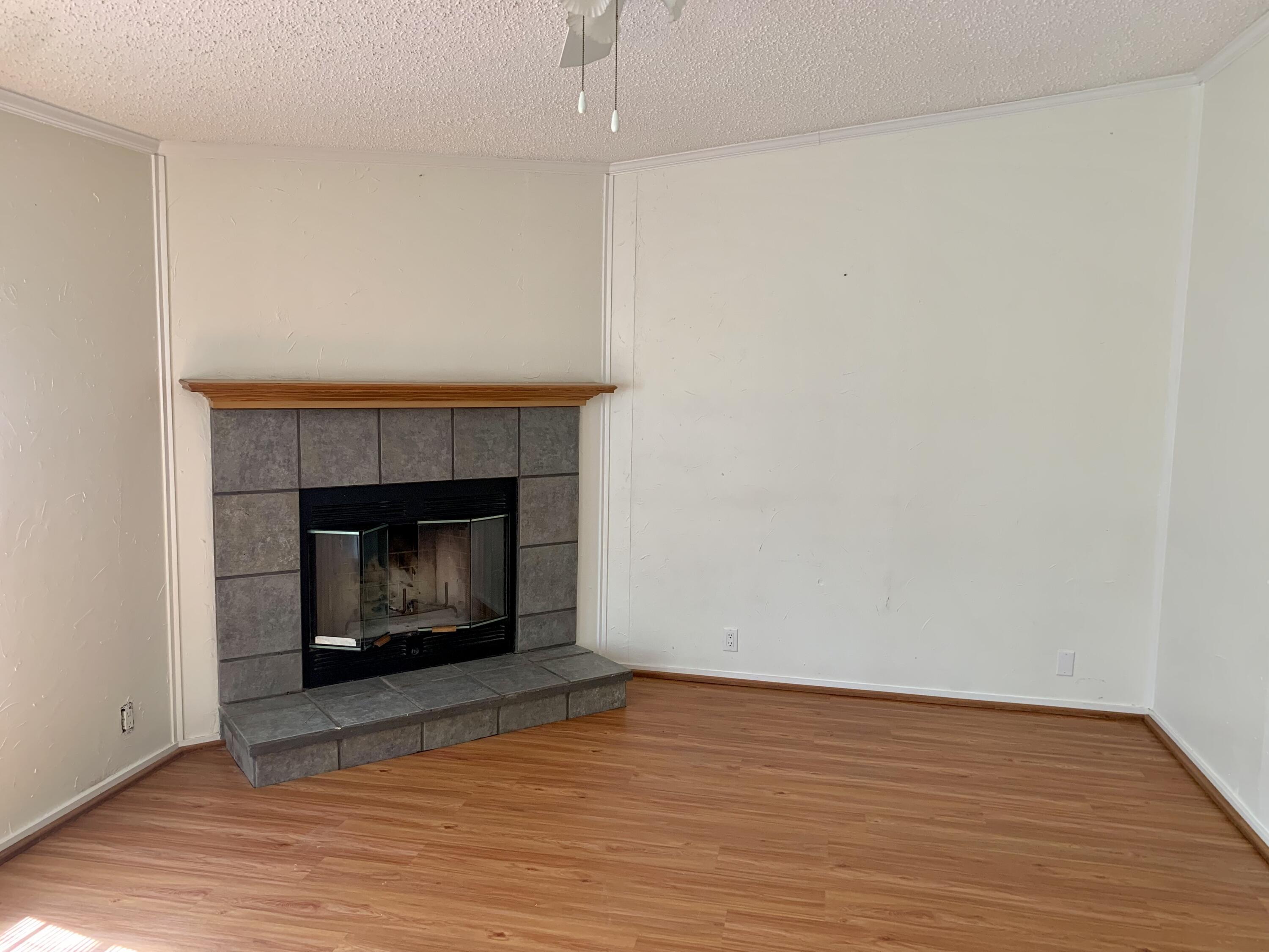 LONG DESC IN GOVT LOT 10 AS REC IN OR 164-139 *BEING LOT 18 PEPPERTREE FARMS UNREC S/D* - Residential