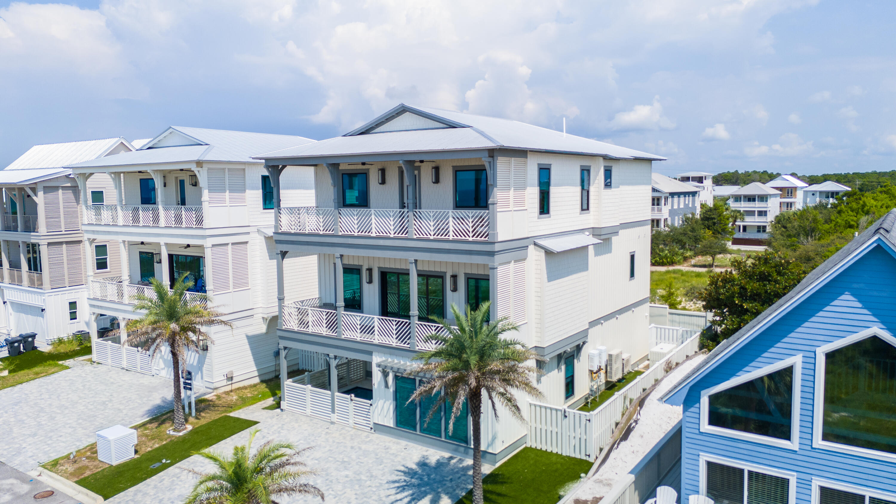 Inlet Palms - Residential