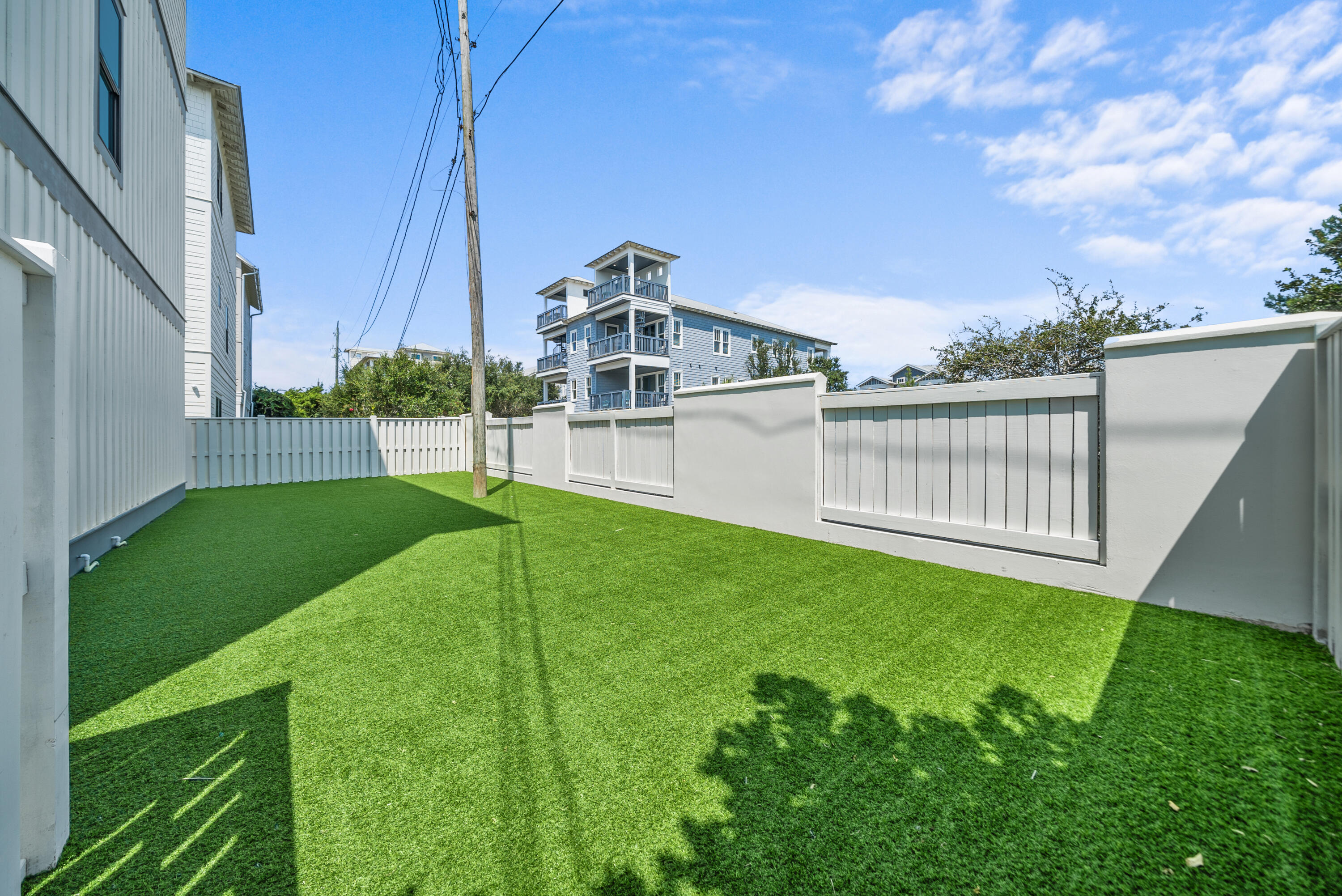 Inlet Palms - Residential