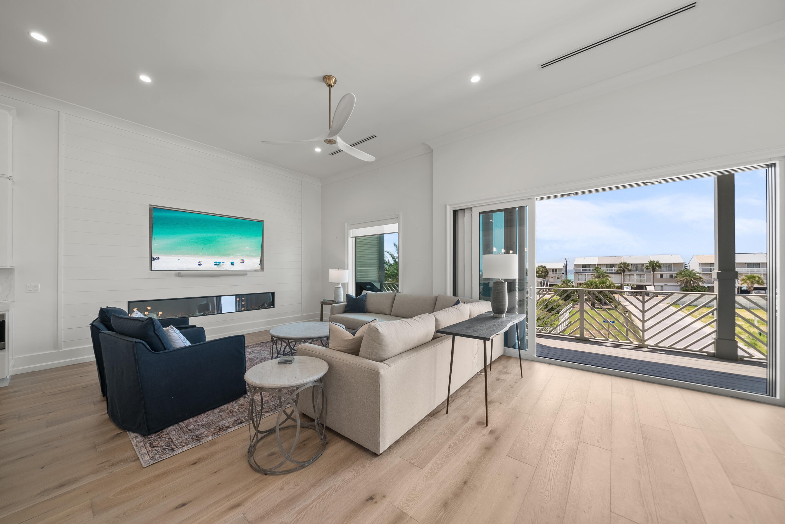 Inlet Palms - Residential