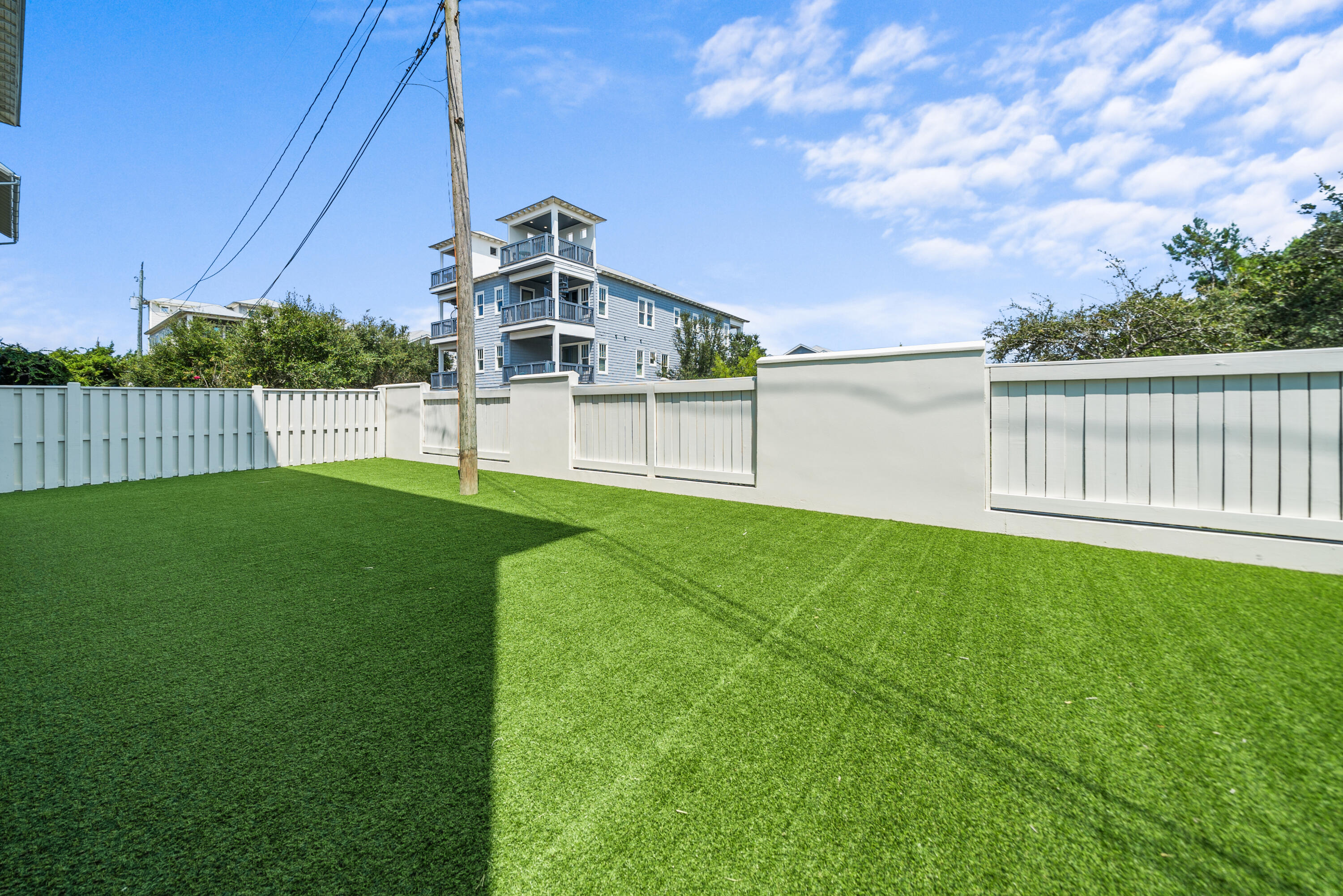 Inlet Palms - Residential
