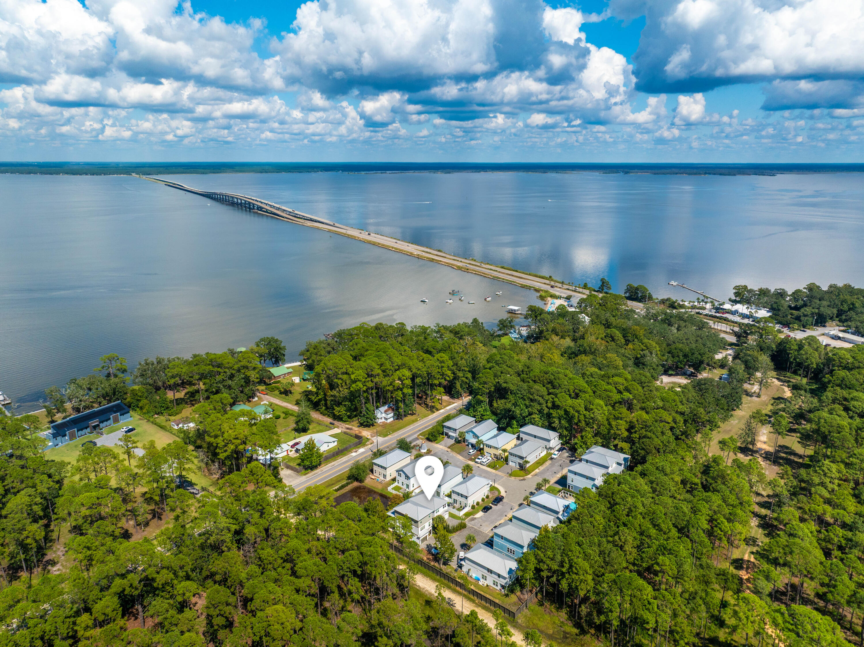 LIGHTHOUSE POINTE - Residential