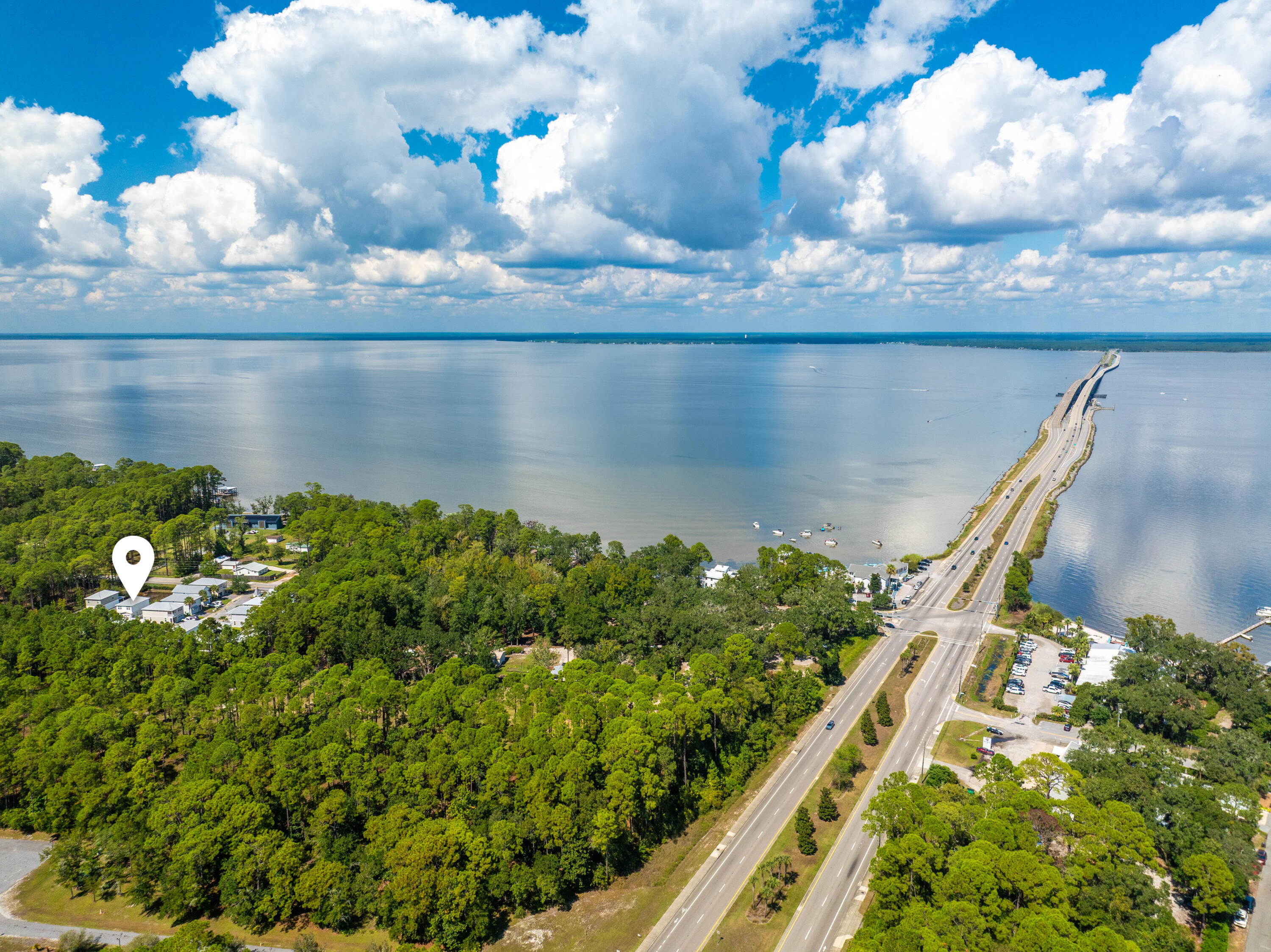 LIGHTHOUSE POINTE - Residential