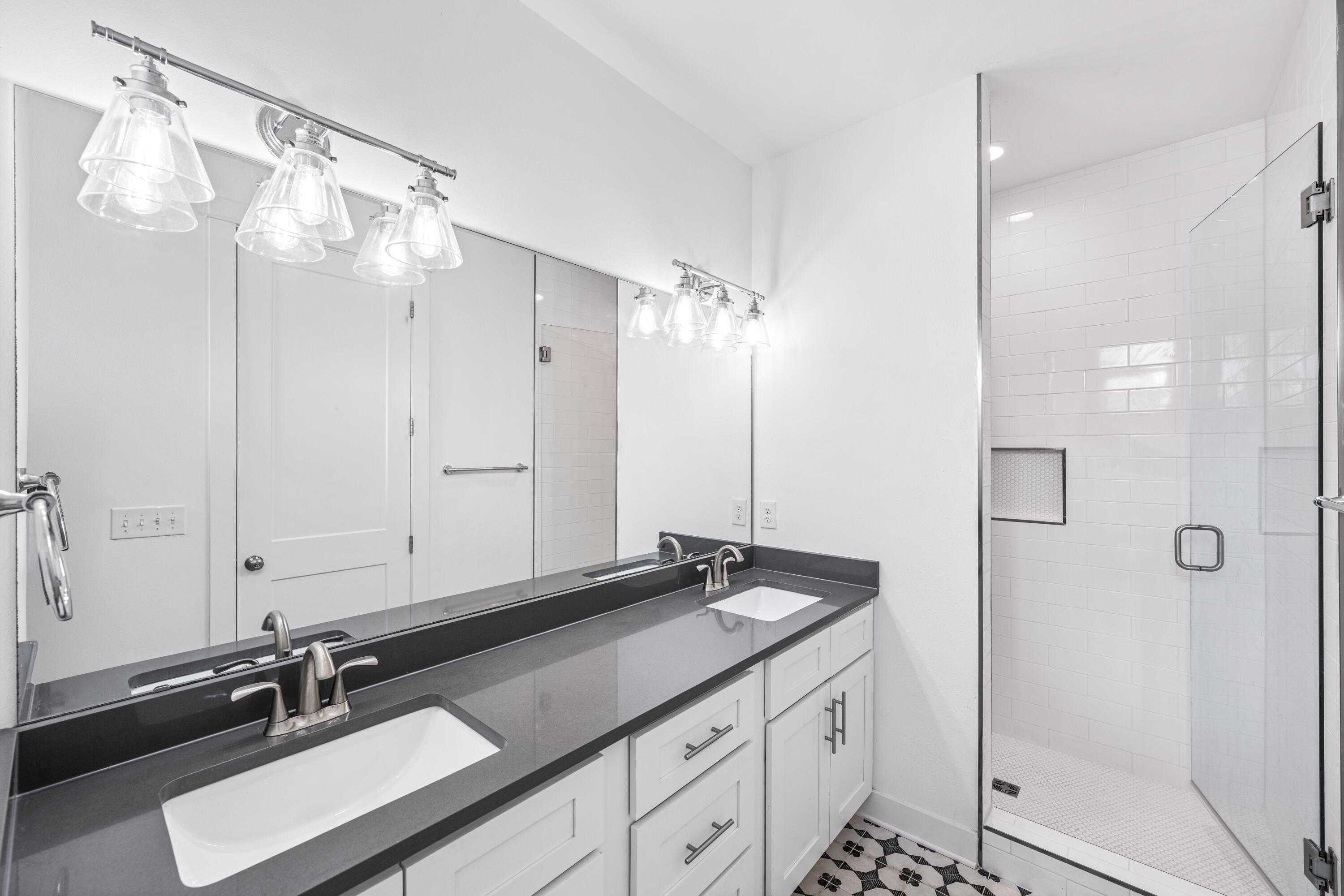 LIGHTHOUSE POINTE - Residential