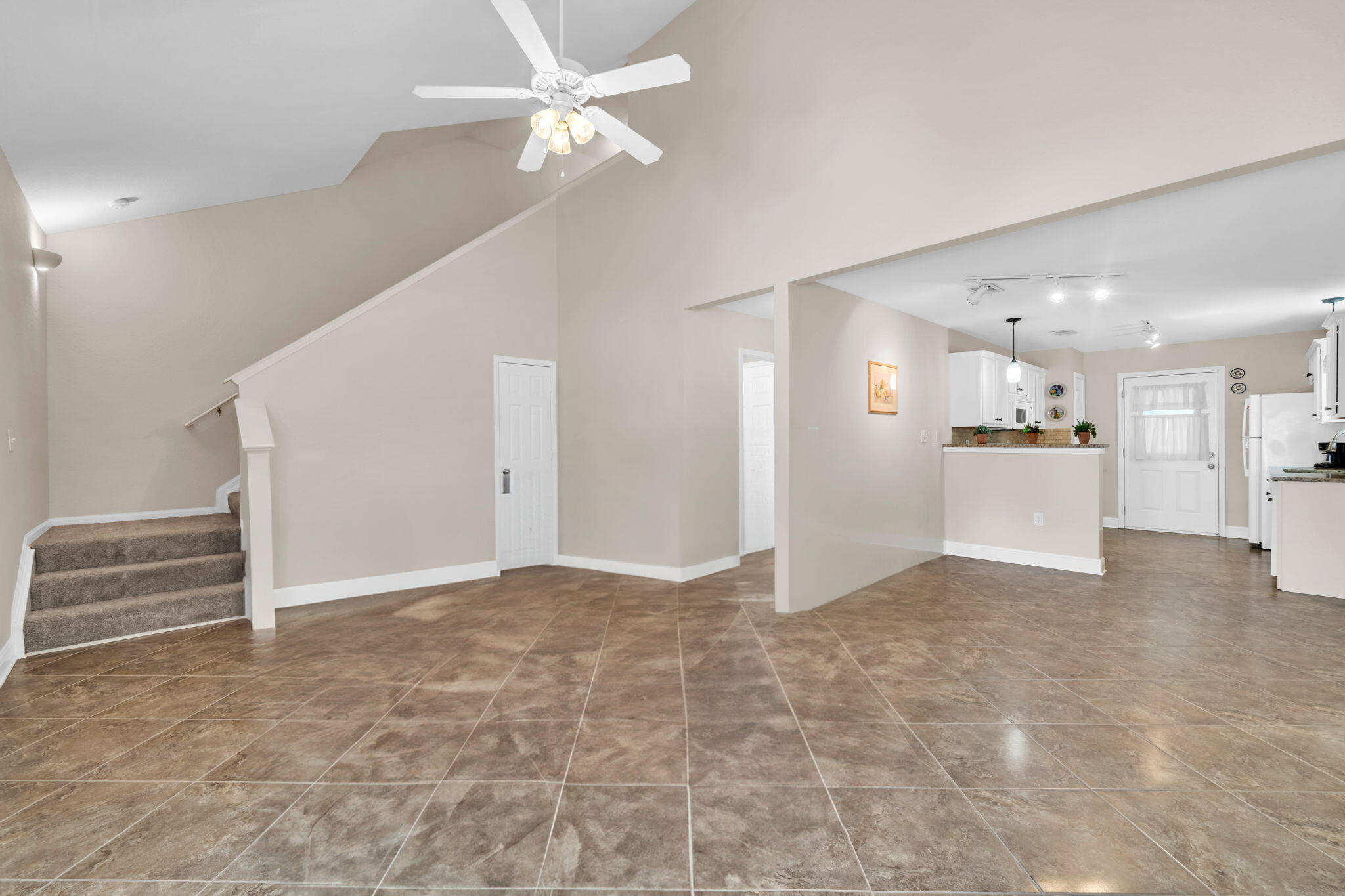 Quail Run Townhomes - Residential