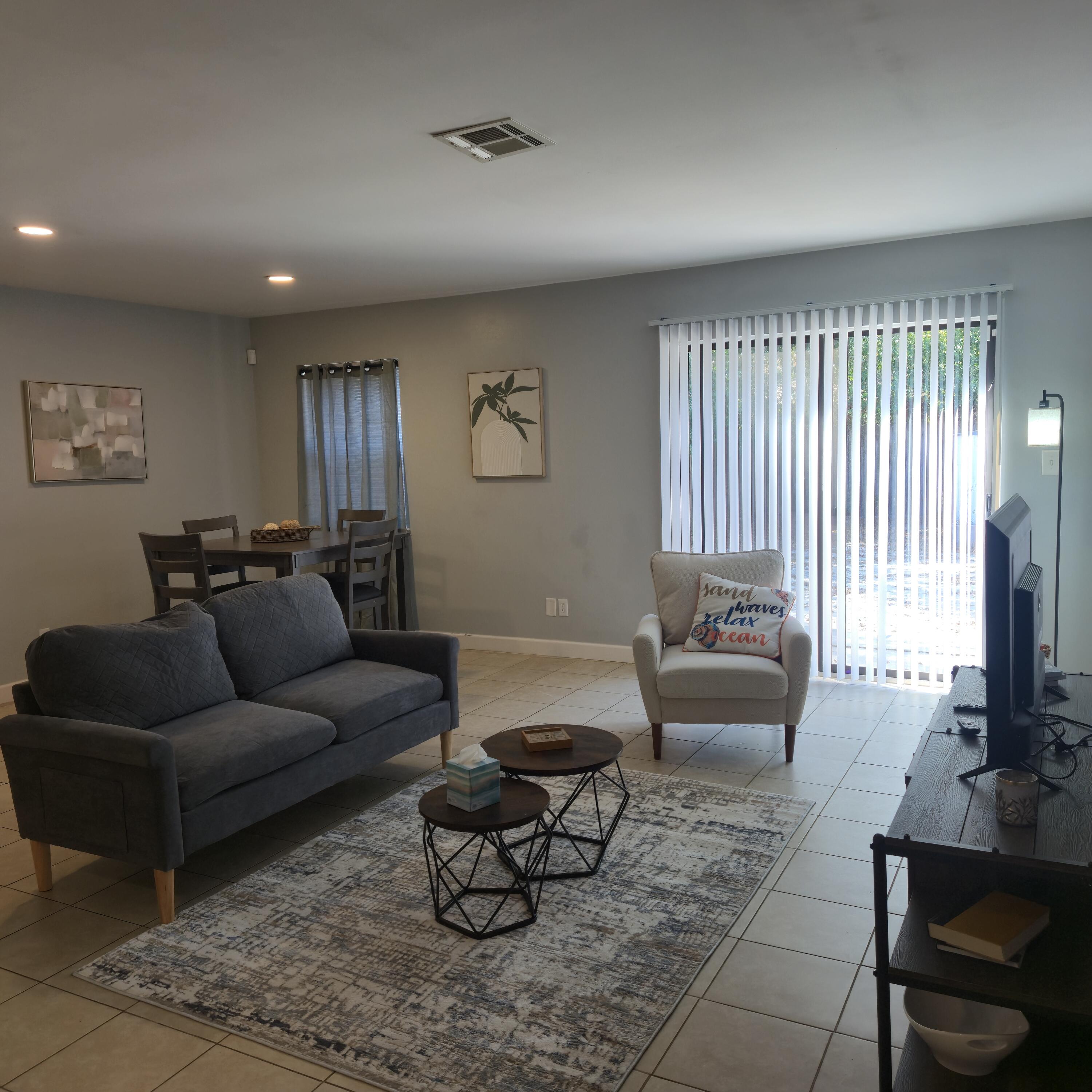 MANOR MANOR 2ND ADD - Residential Lease