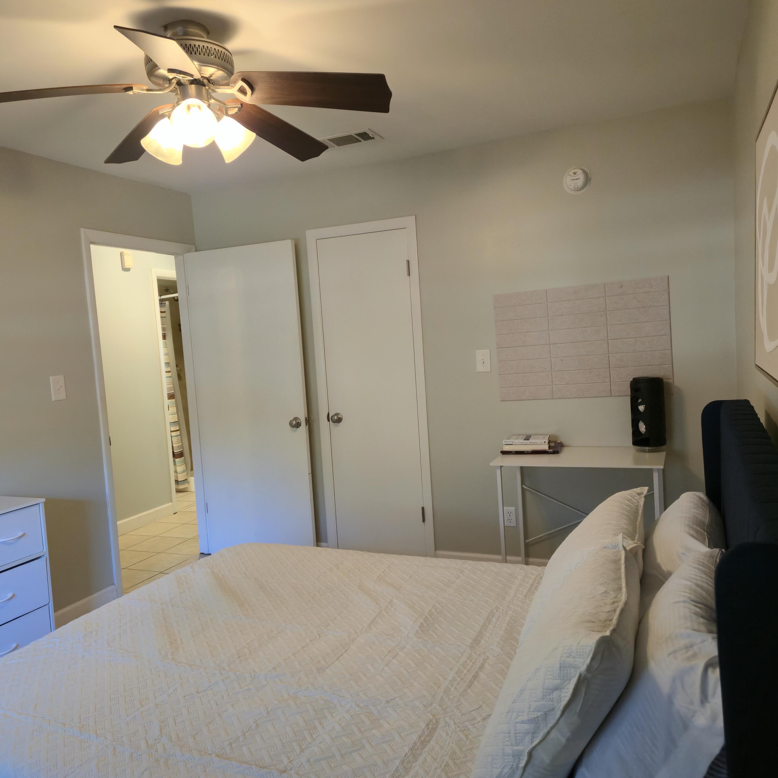 MANOR MANOR 2ND ADD - Residential Lease