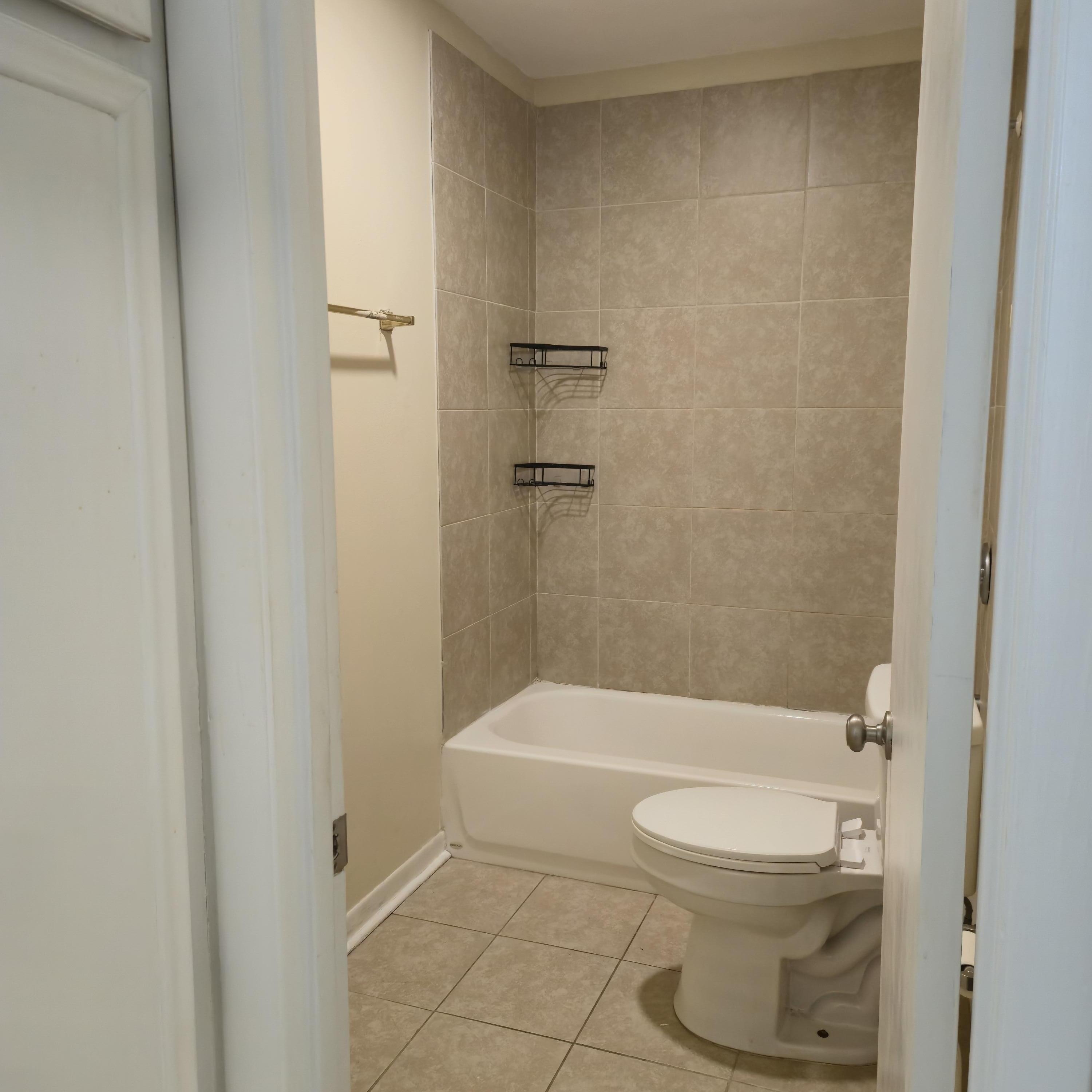 MANOR MANOR 2ND ADD - Residential Lease