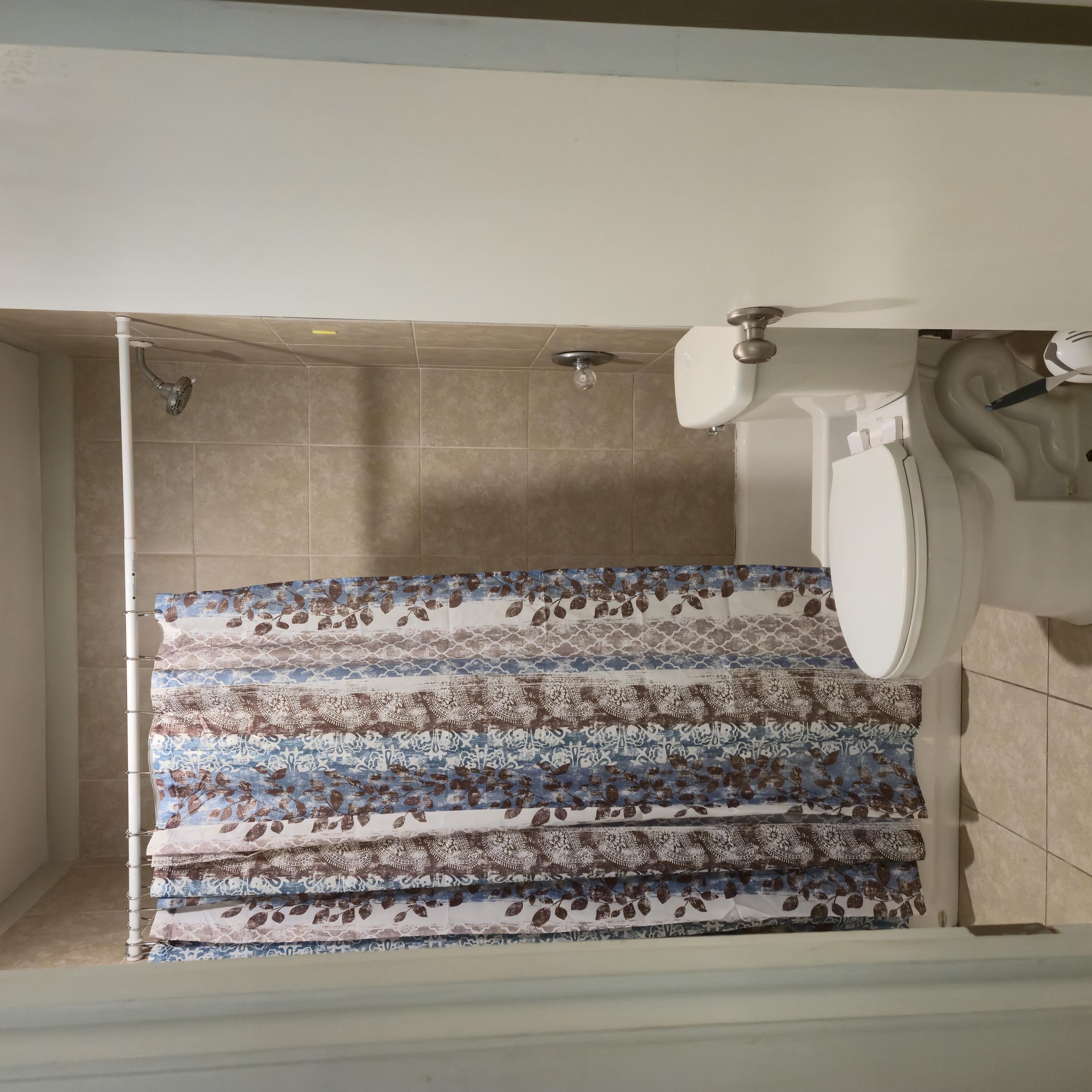 MANOR MANOR 2ND ADD - Residential Lease