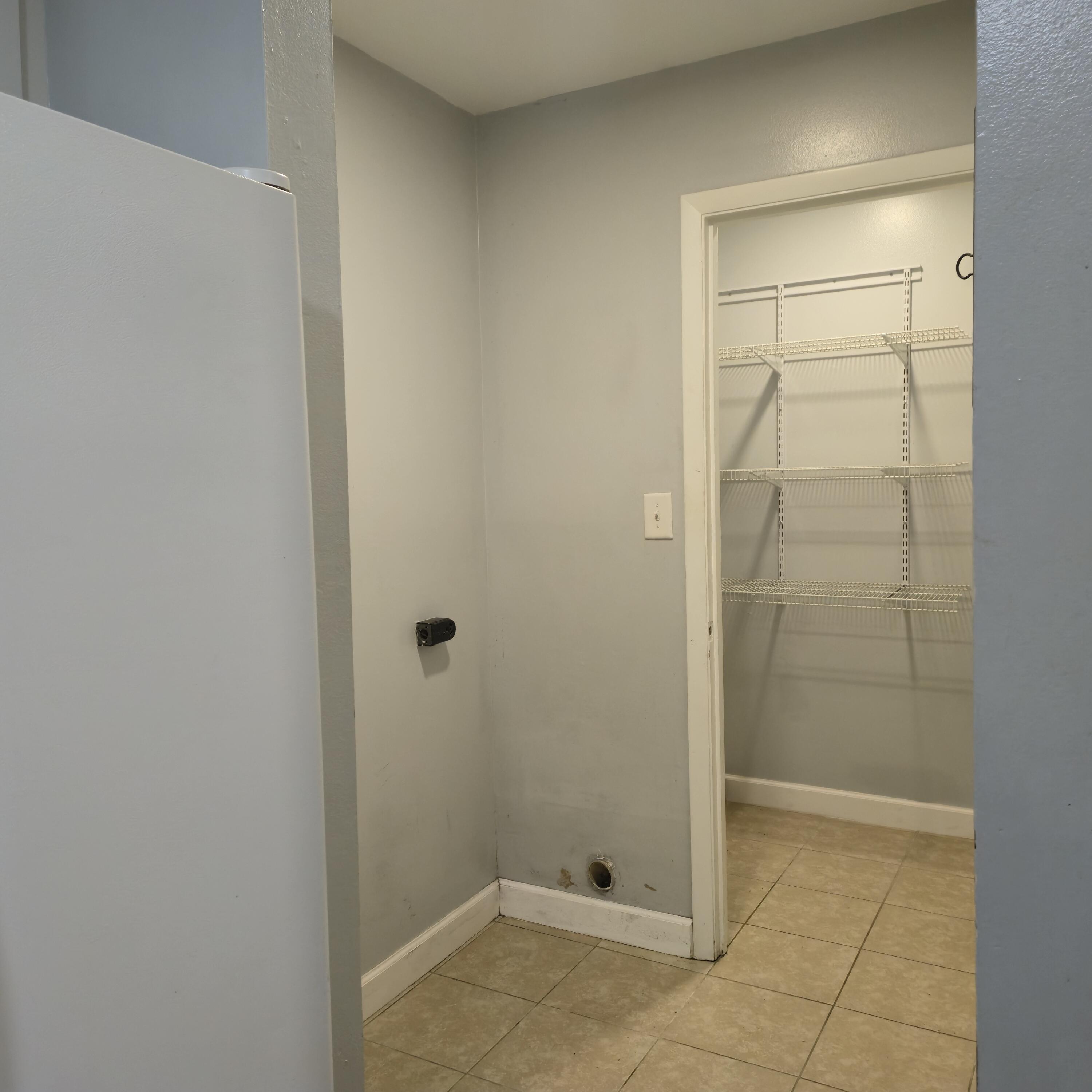 MANOR MANOR 2ND ADD - Residential Lease