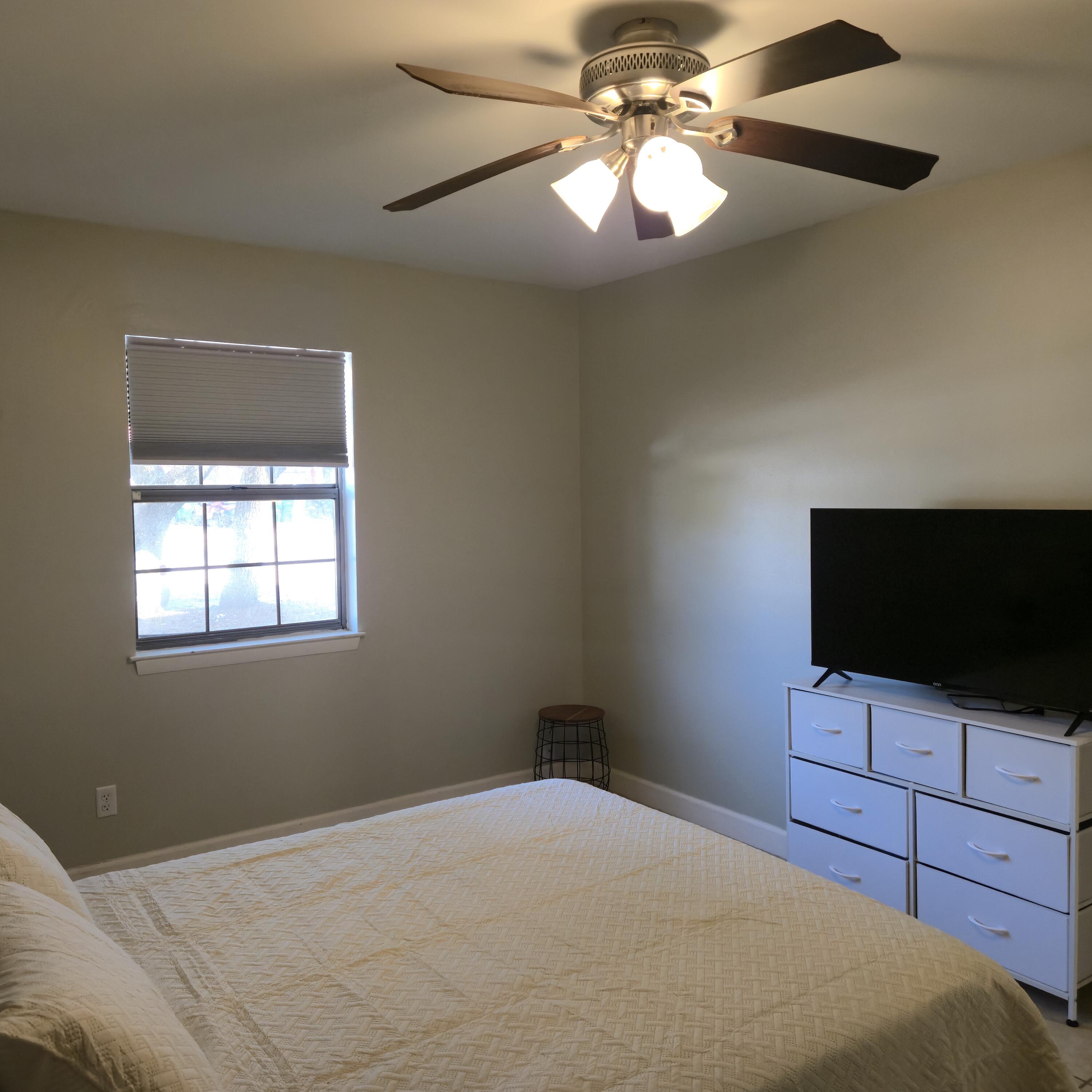 MANOR MANOR 2ND ADD - Residential Lease